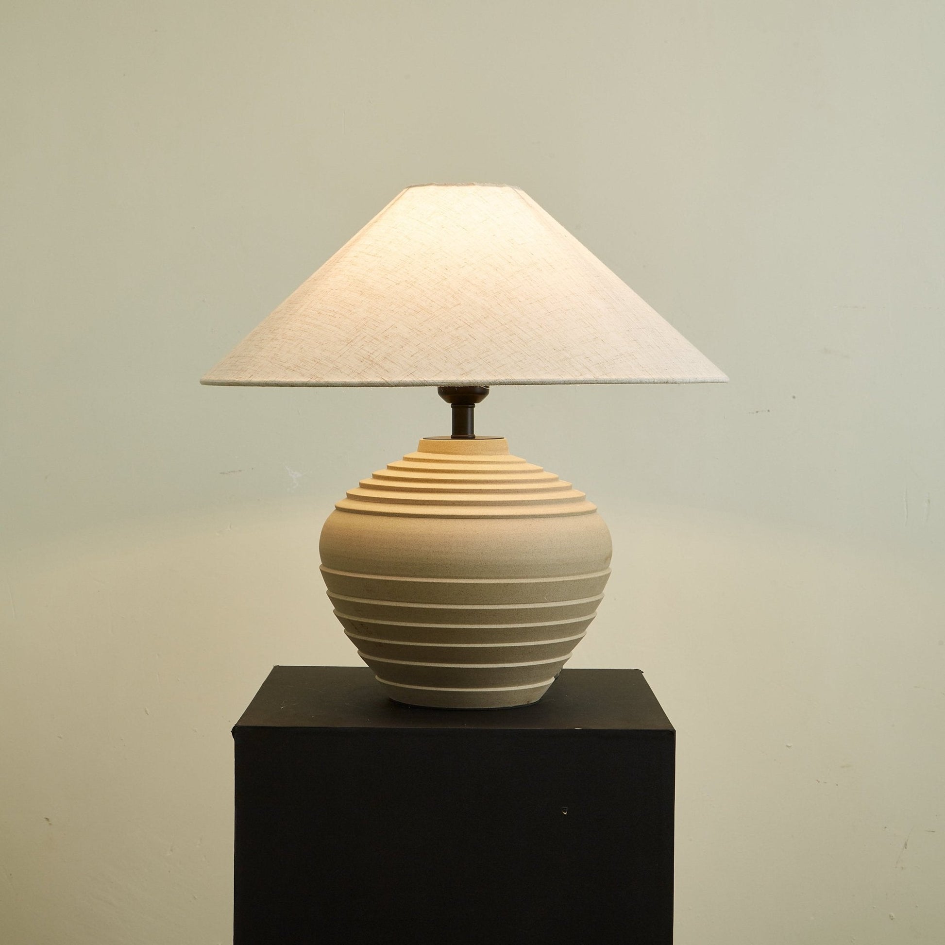 Satori Ridge Table Lamp - Blowlighting