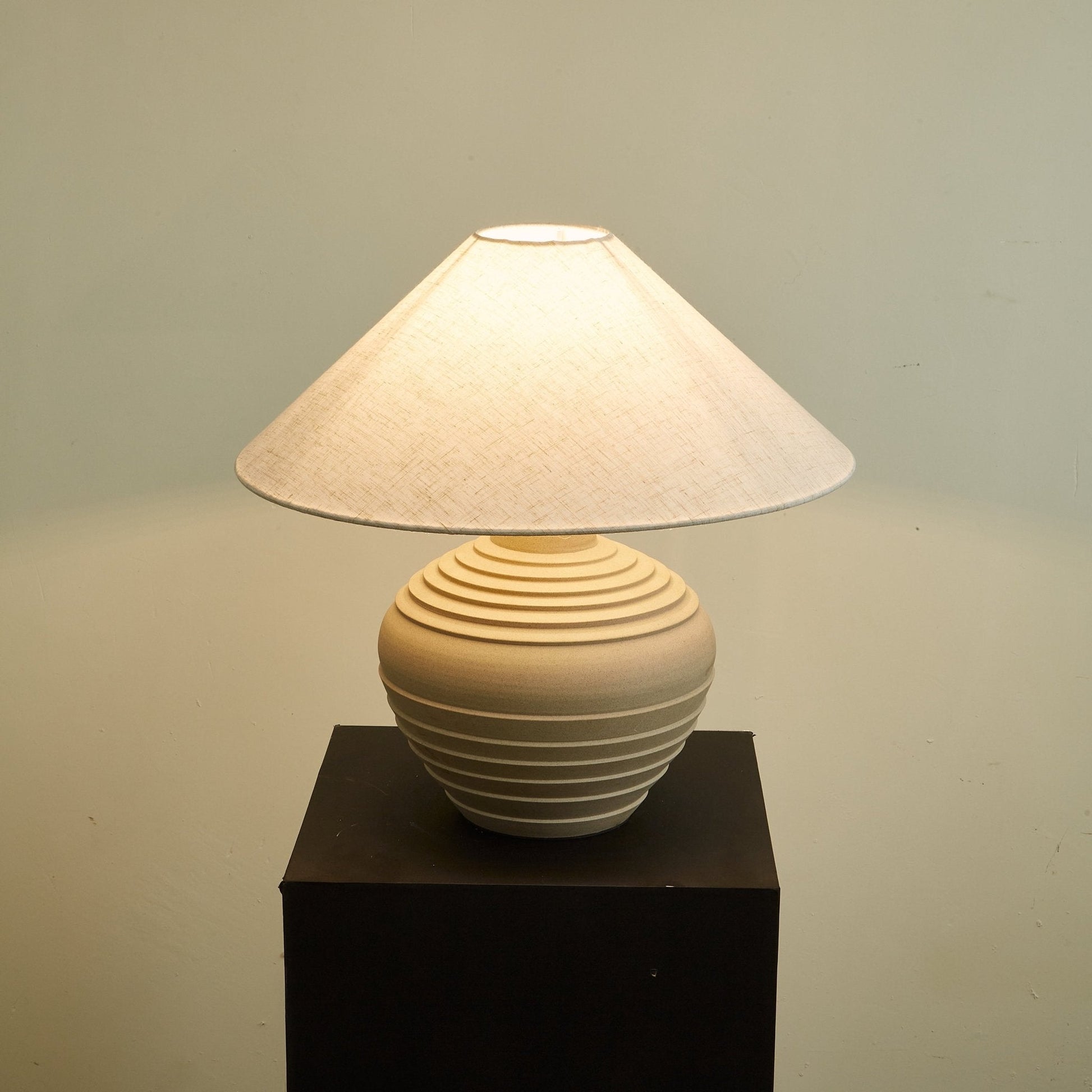 Satori Ridge Table Lamp - Blowlighting