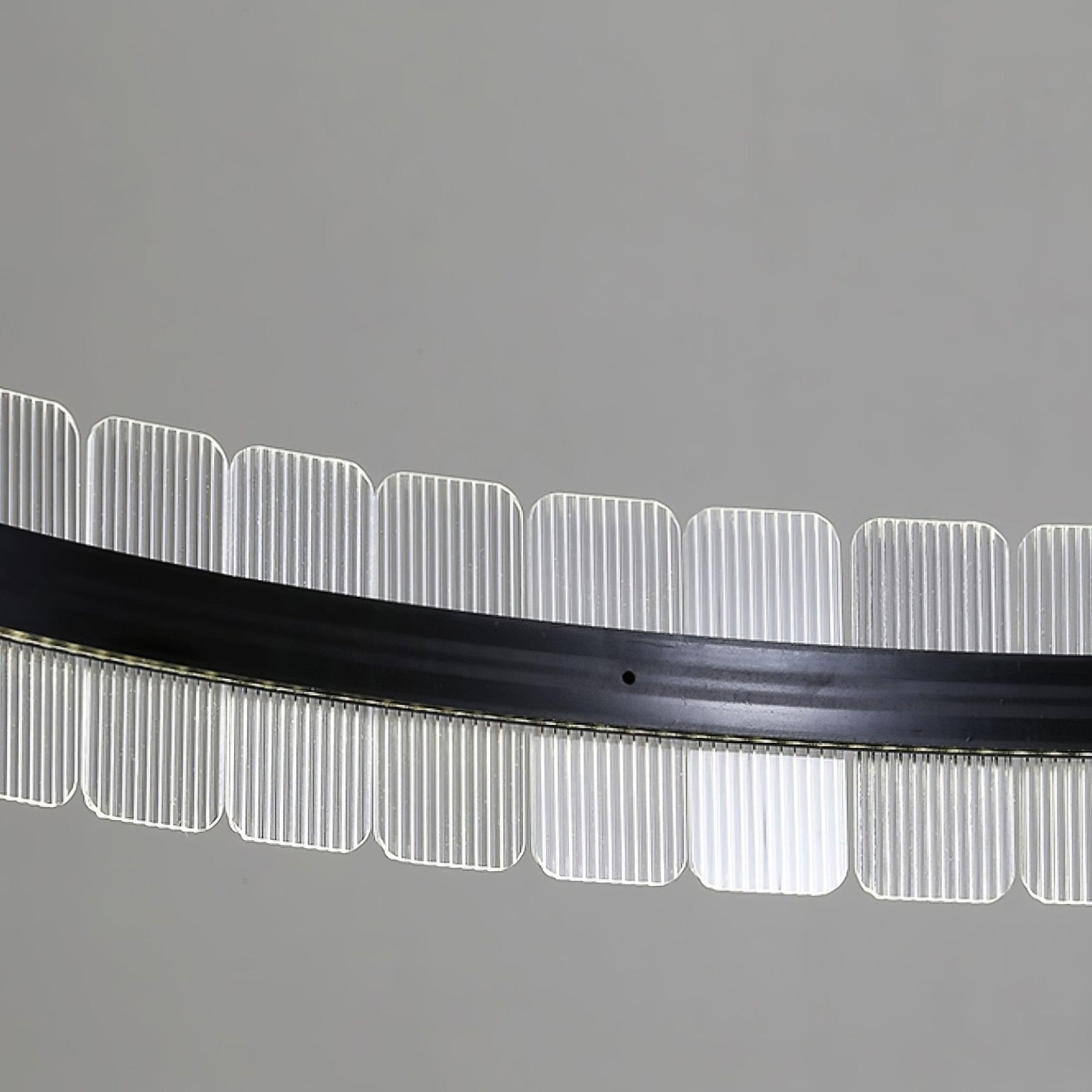 Saturno LED Chandelier - Blowlighting