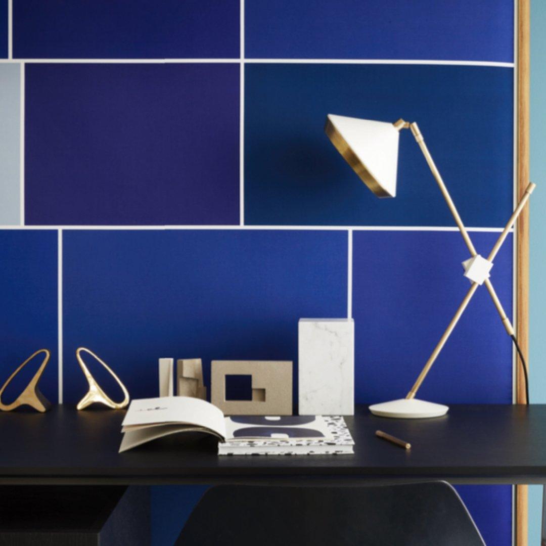 Shear Table Lamp - Blowlighting