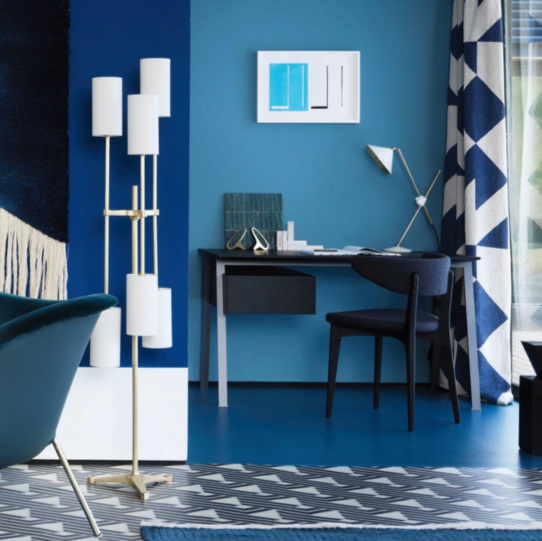 Shear Table Lamp - Blowlighting