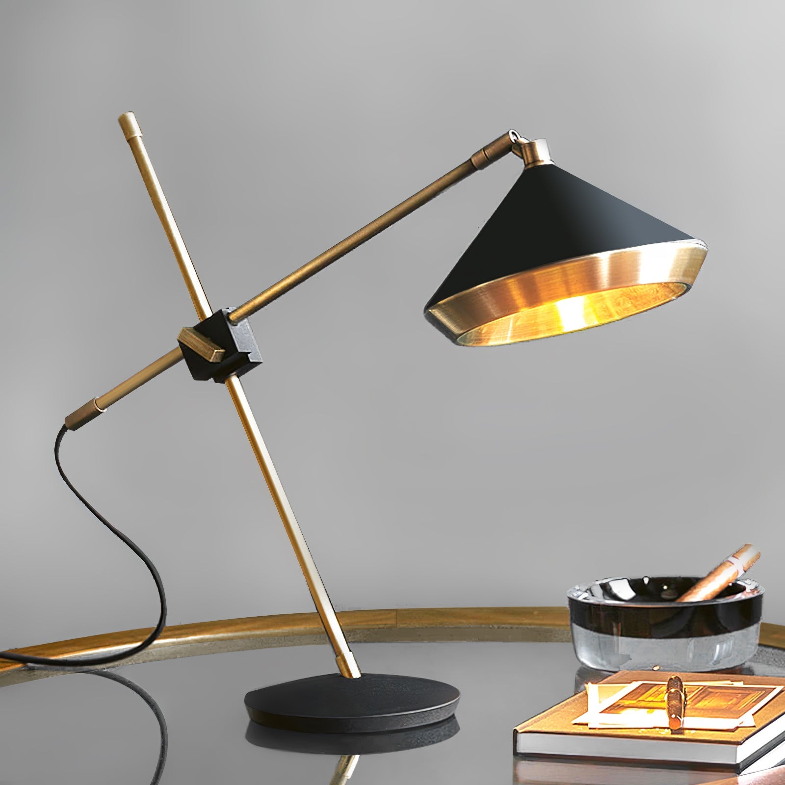 Shear Table Lamp - Blowlighting