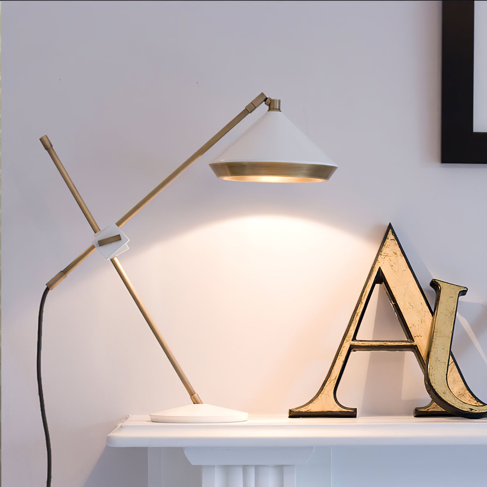 Shear Table Lamp - Blowlighting
