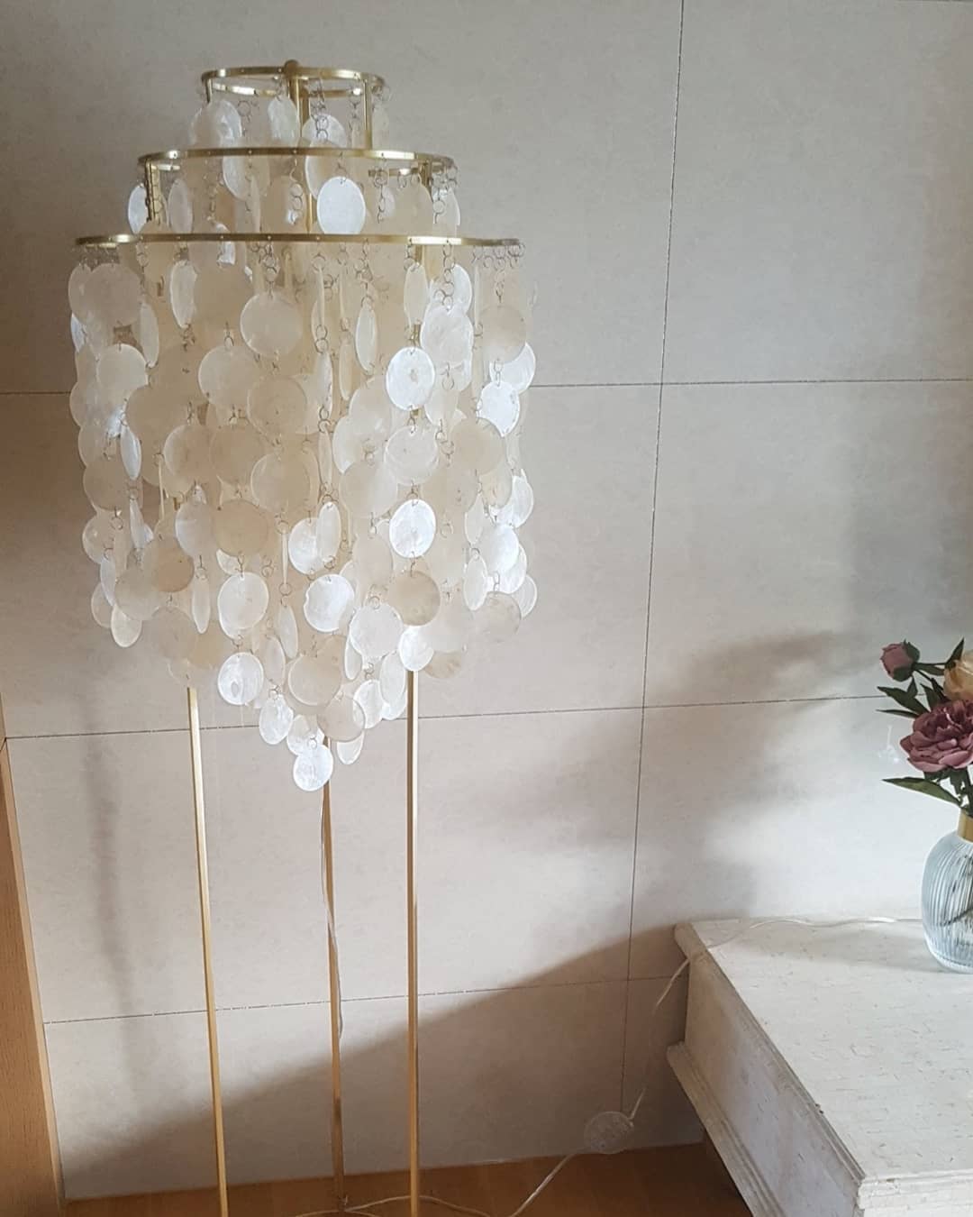 Shell Floor Lamp - Blowlighting