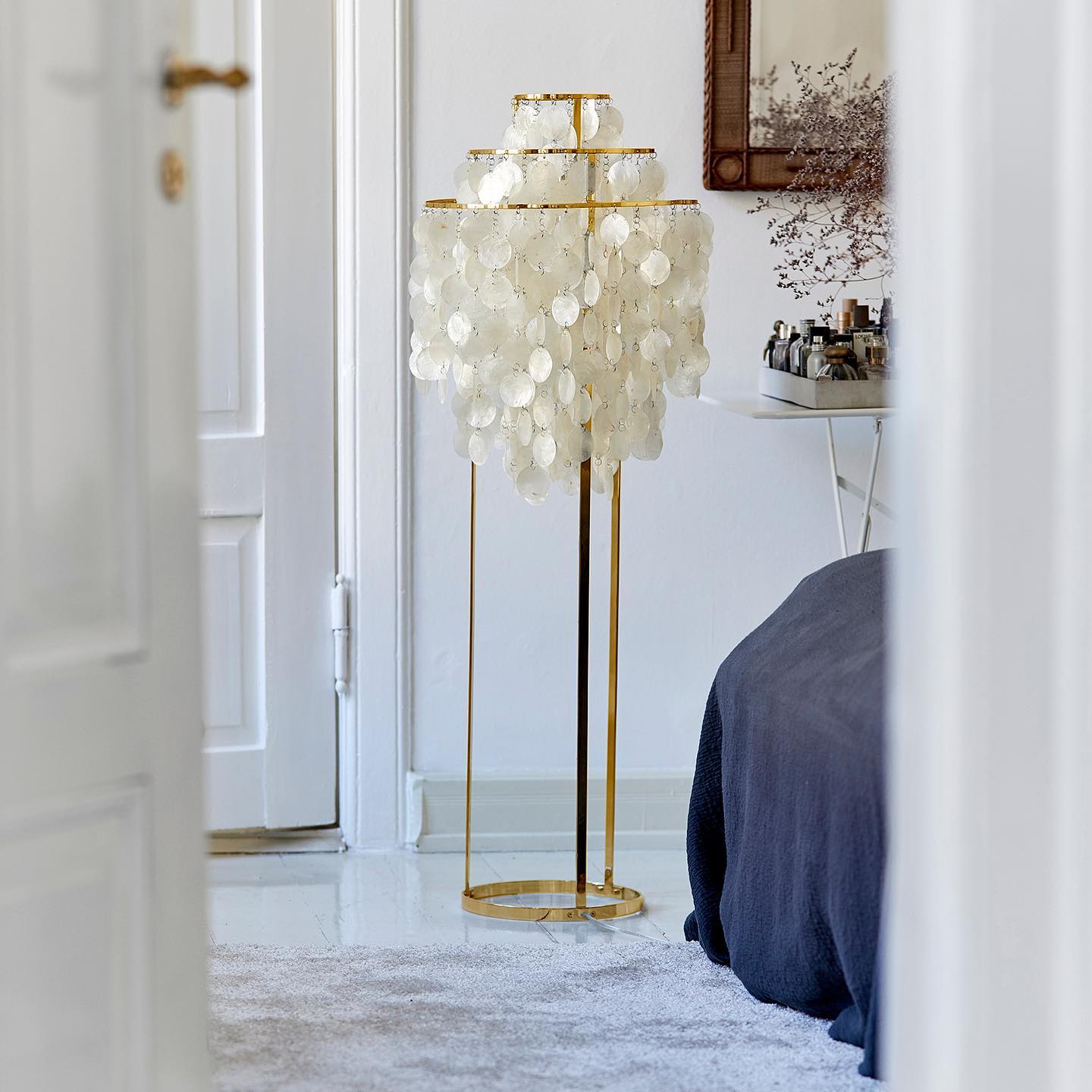Shell Floor Lamp - Blowlighting