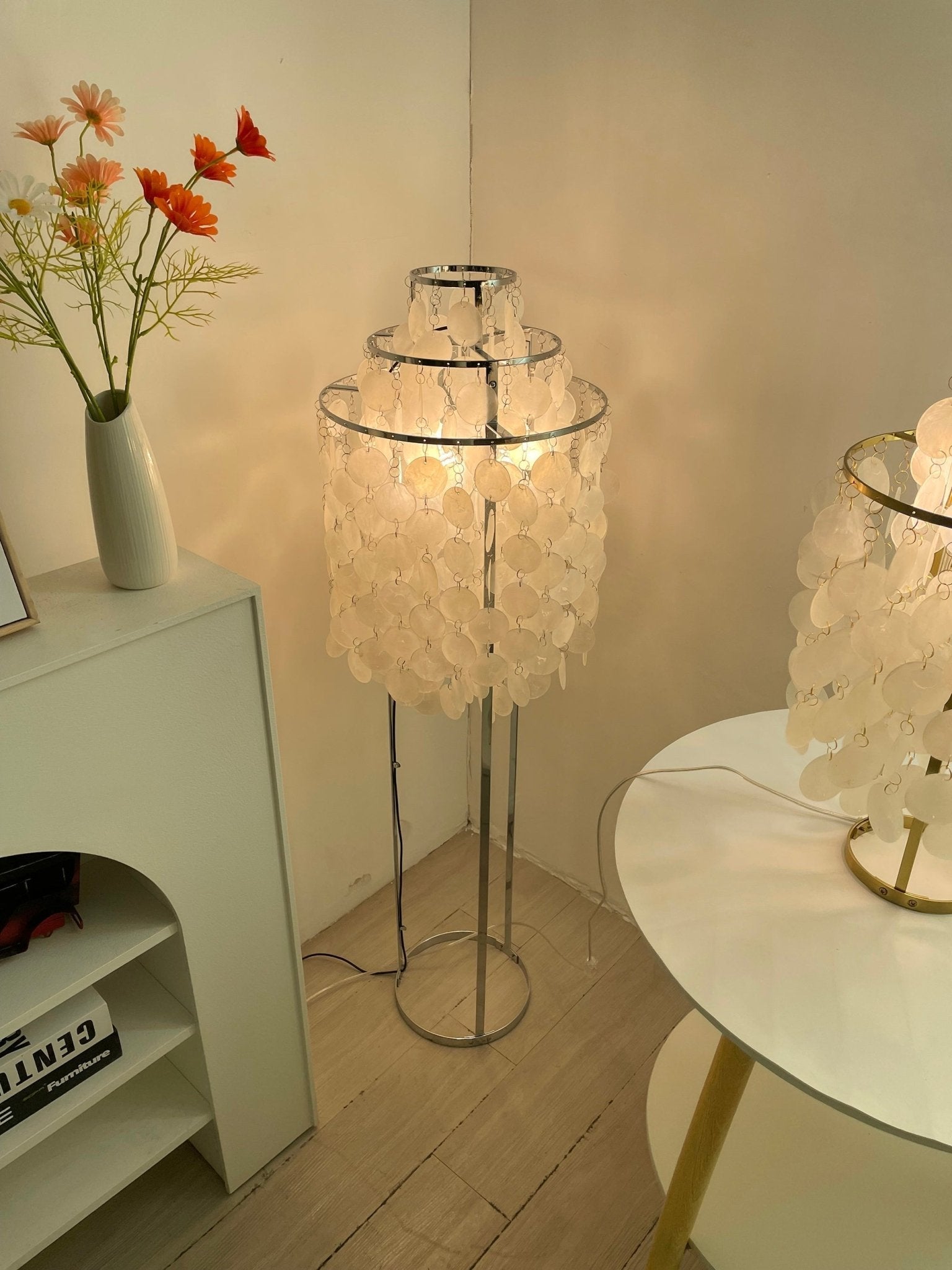 Shell Floor Lamp - Blowlighting