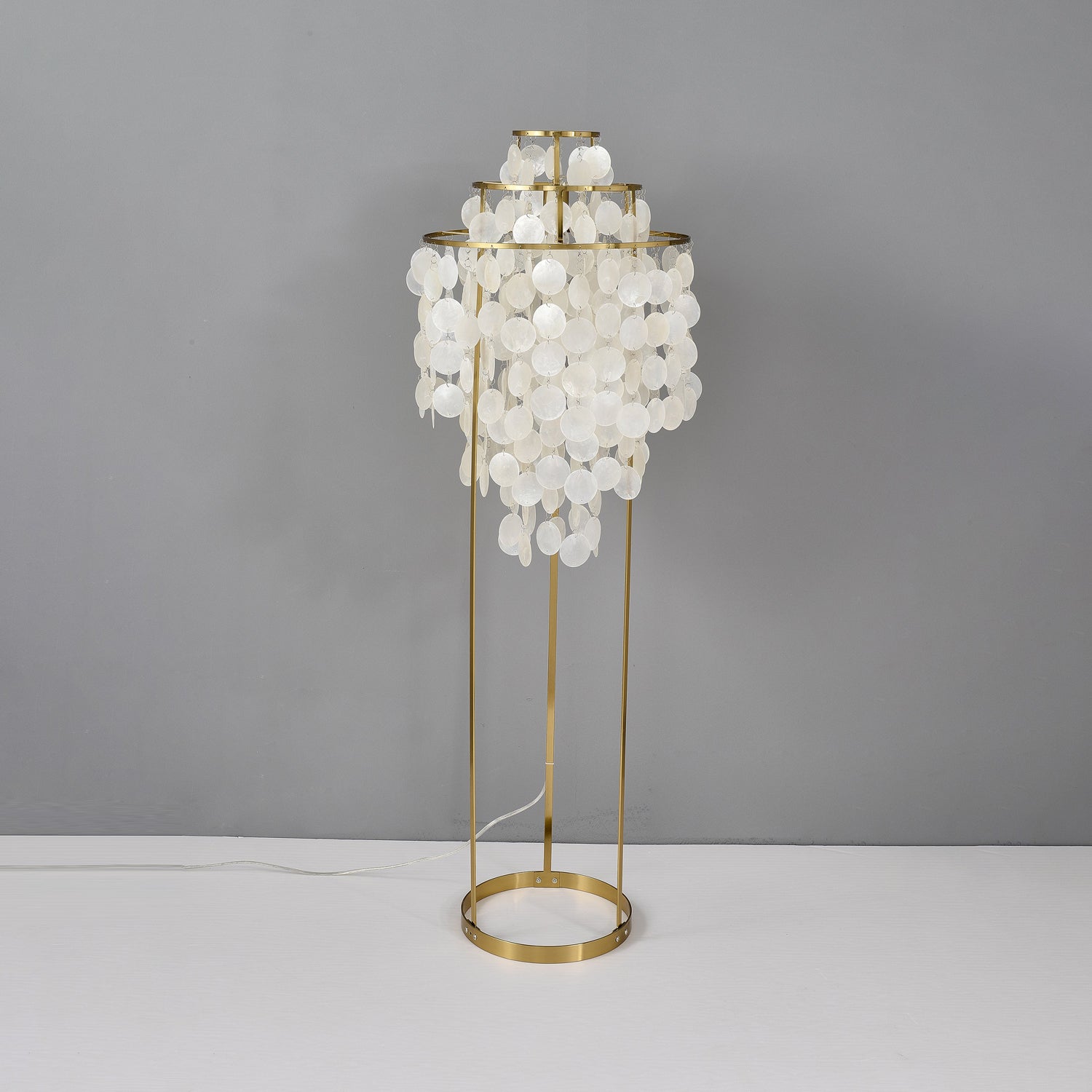 Shell Floor Lamp - Blowlighting