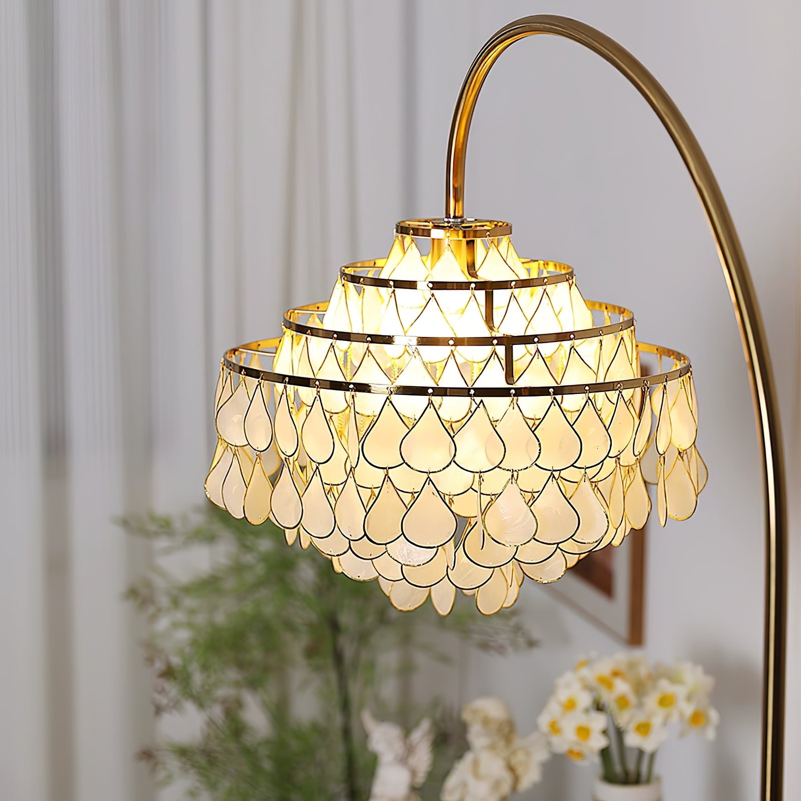 Shells Floor Lamp - Blowlighting