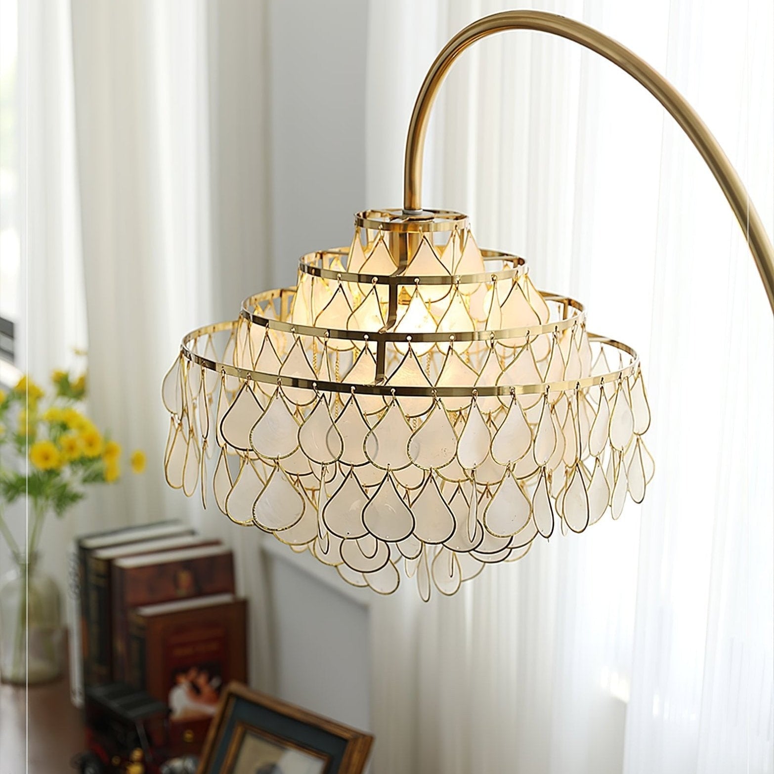Shells Floor Lamp - Blowlighting