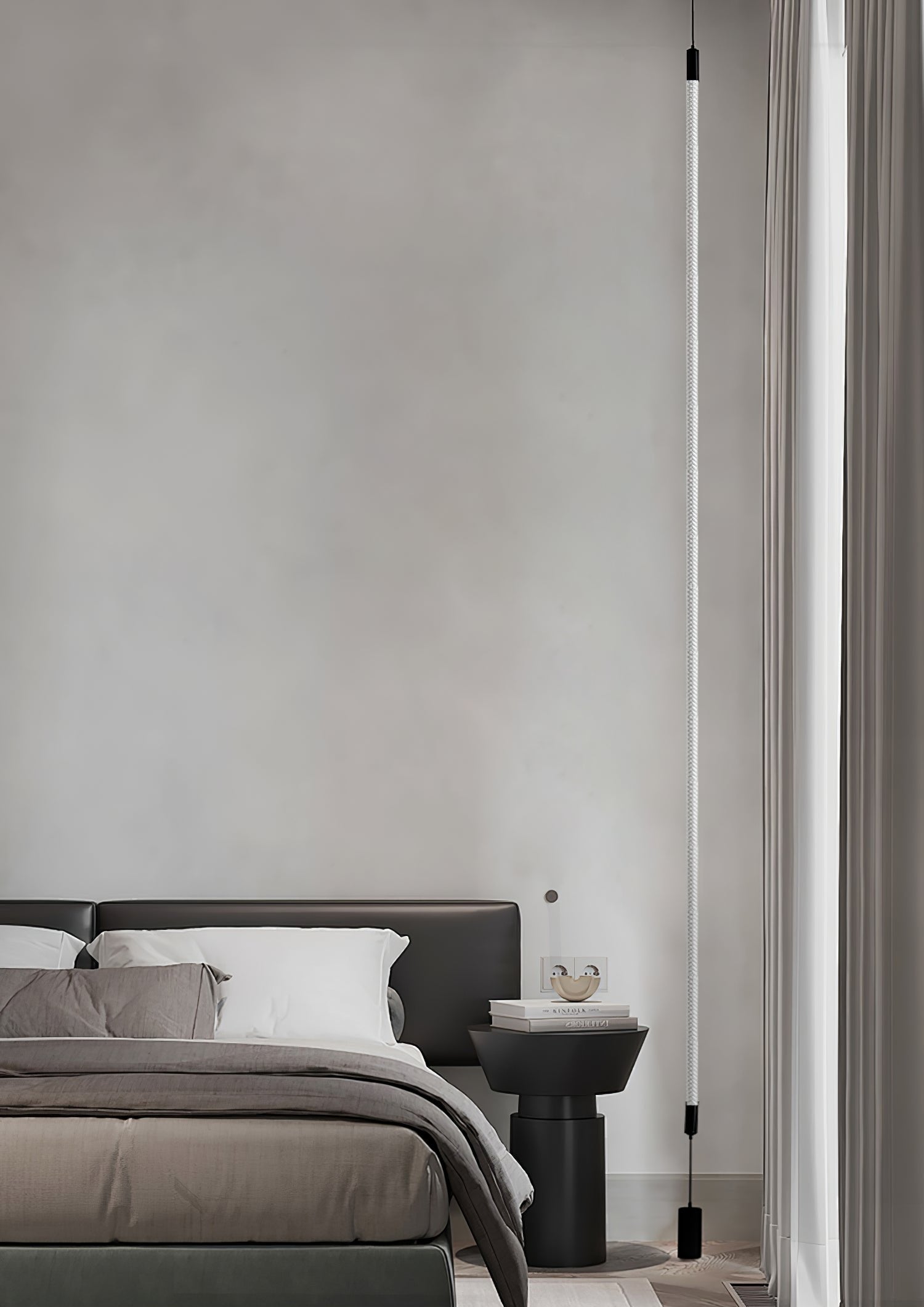 Silas Vertical Pendant Light - Blowlighting