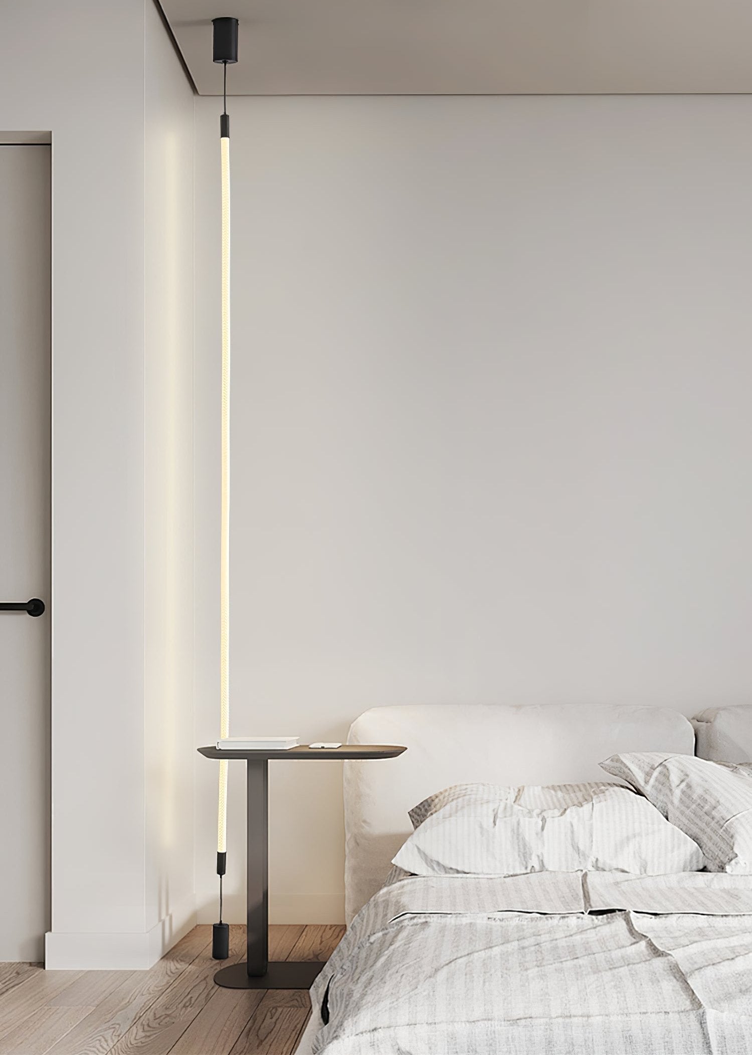 Silas Vertical Pendant Light - Blowlighting