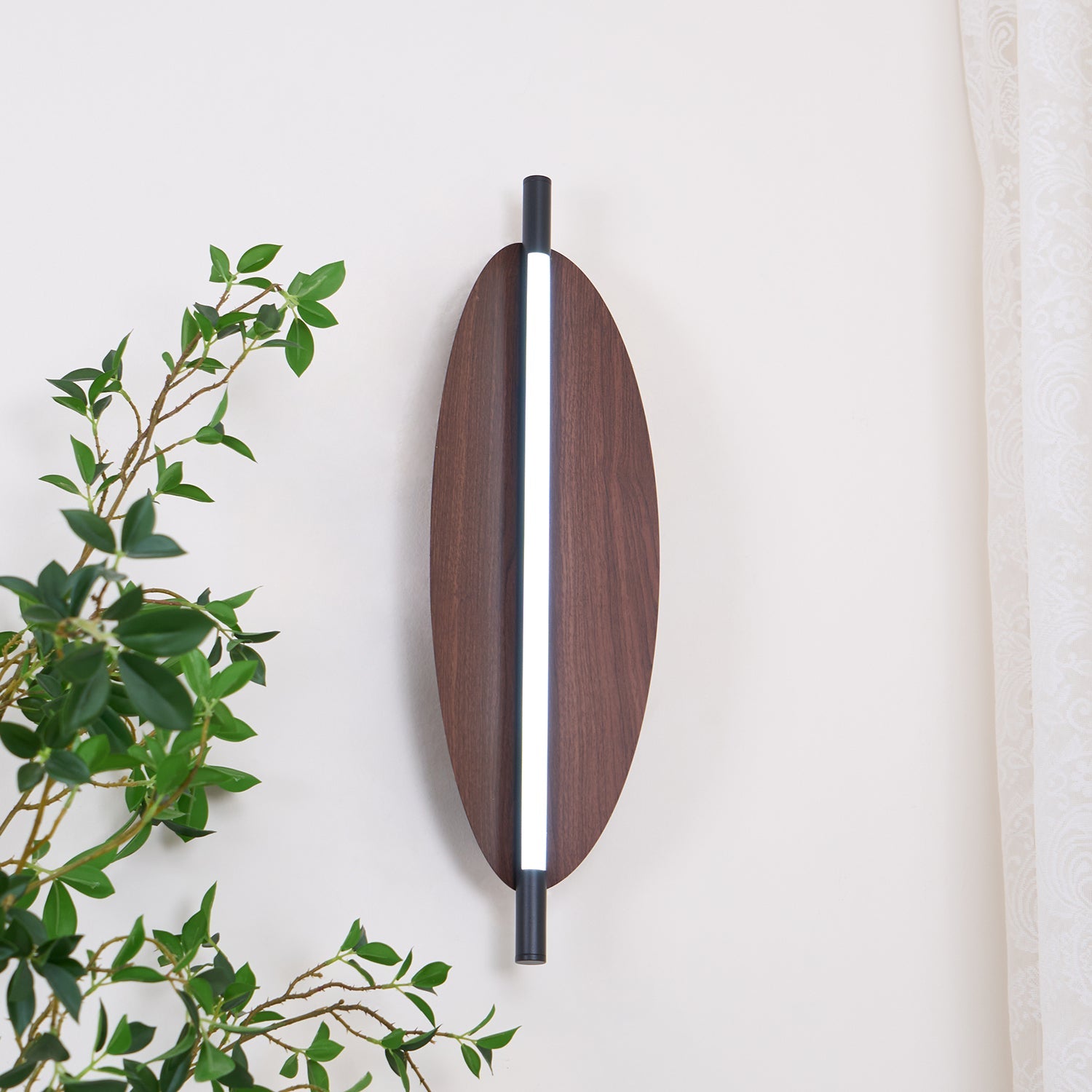 Sleek Board Sconce - Blowlighting