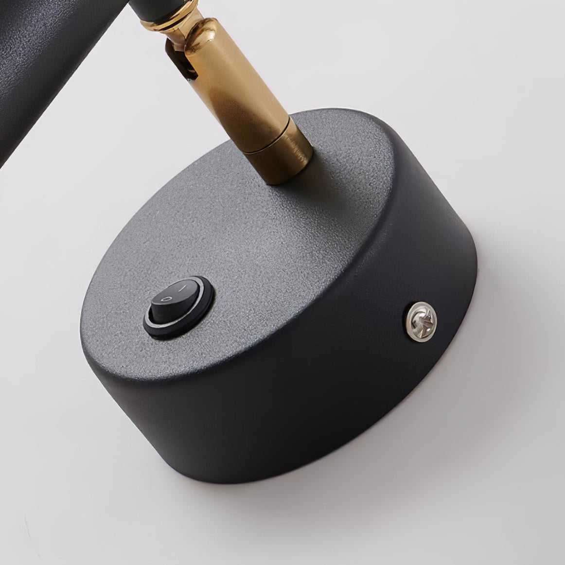 Slender Adjustable Wall Lamp - Blowlighting