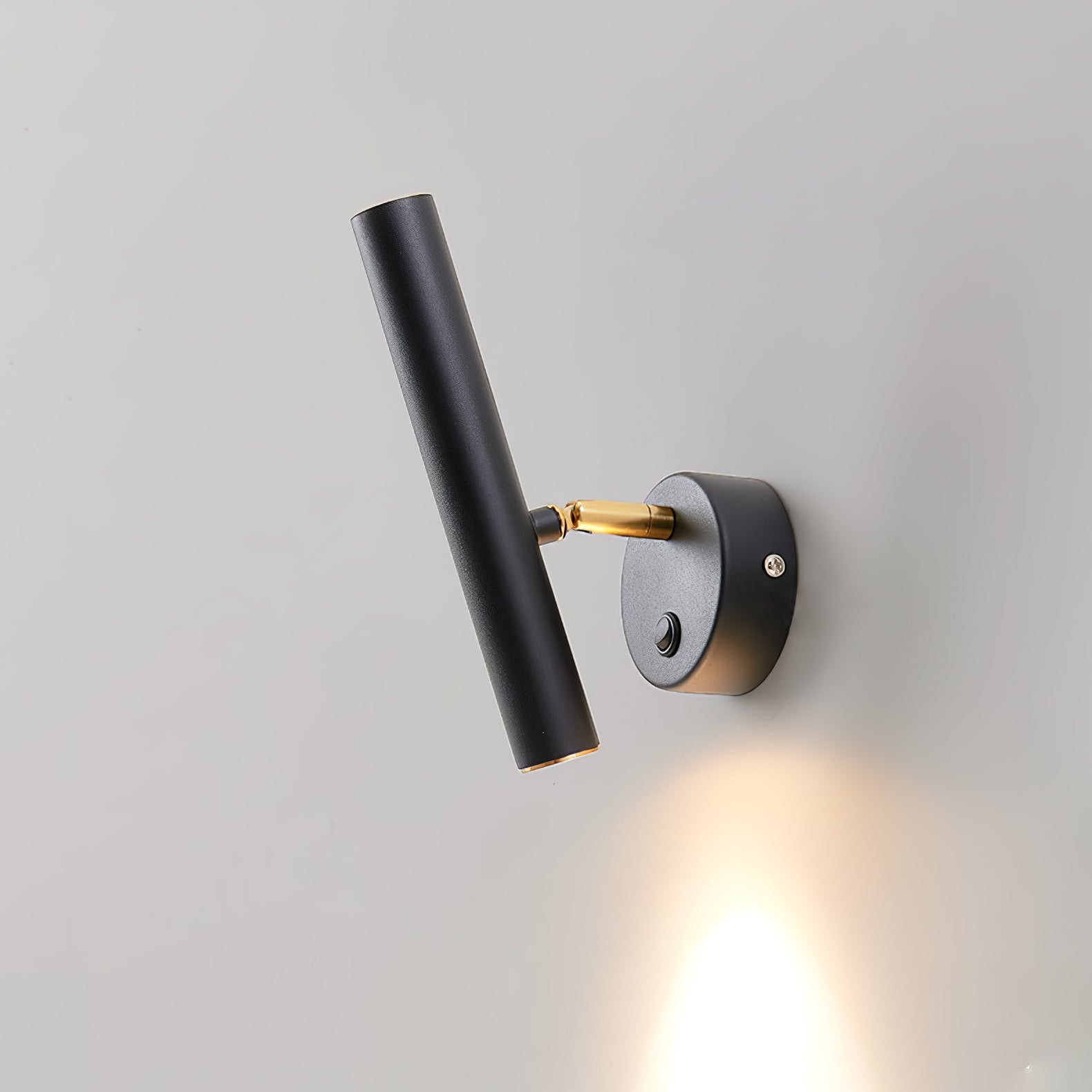 Slender Adjustable Wall Lamp - Blowlighting