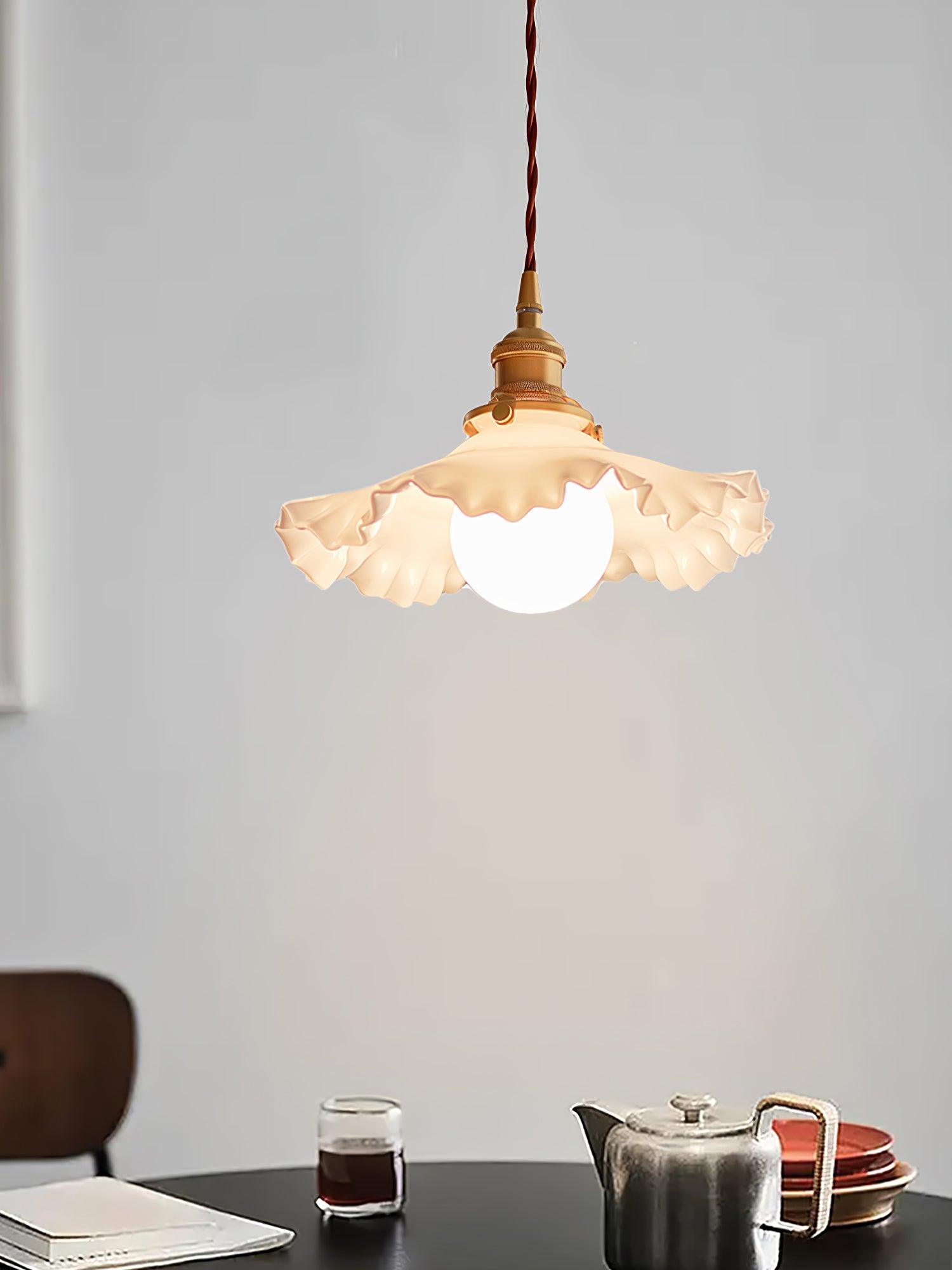 Small Floral Pendant Lamp - Blowlighting