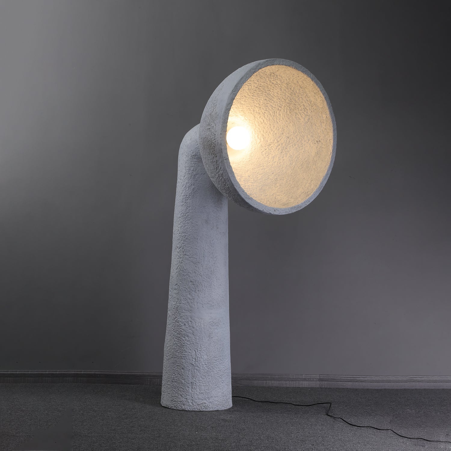 Arliris Concrete Table Lamp - Blowlighting