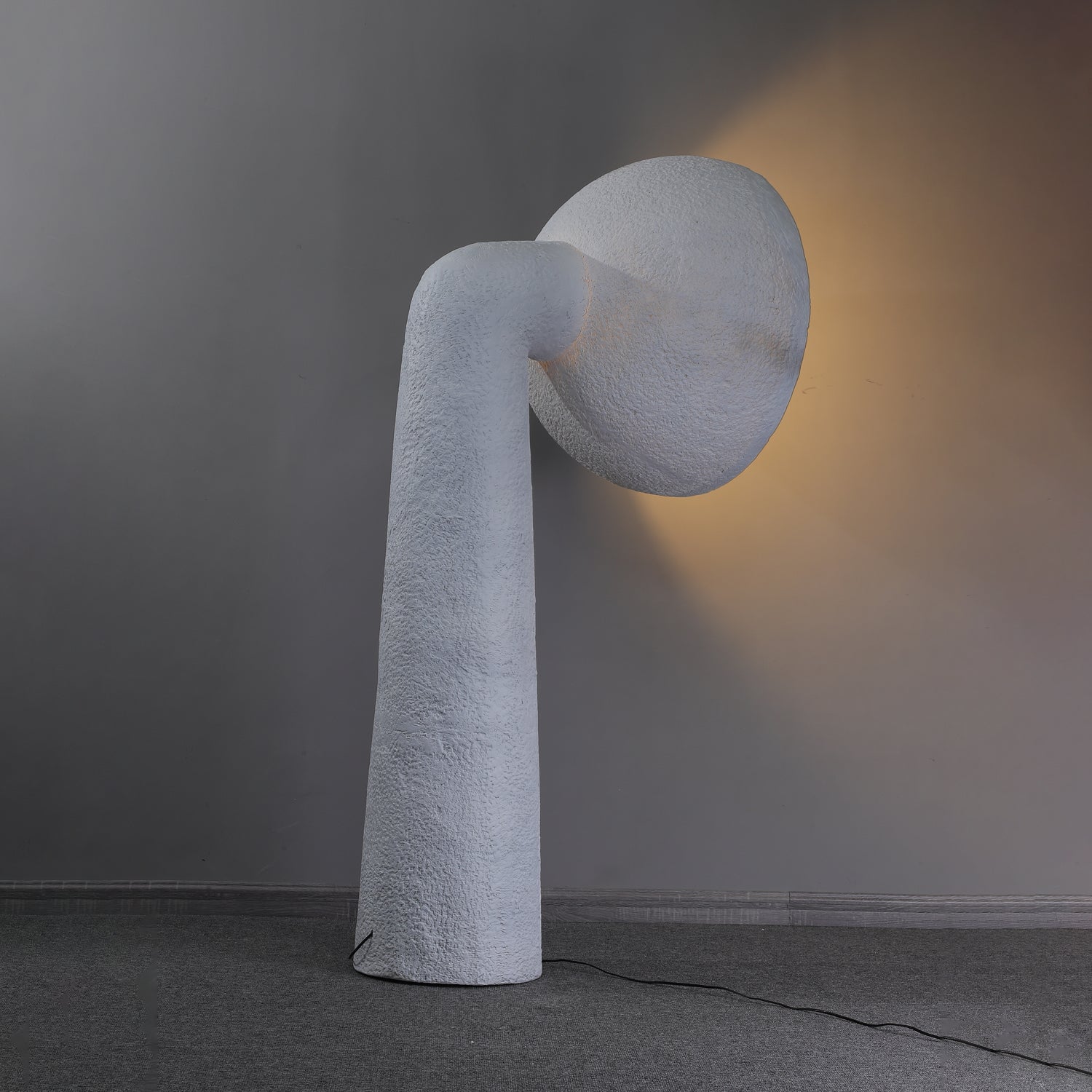 Arliris Concrete Table Lamp - Blowlighting