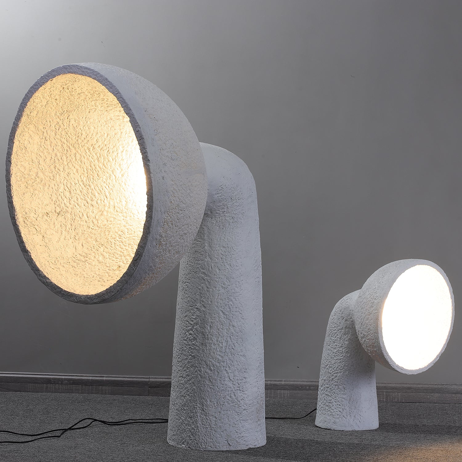 Arliris Concrete Table Lamp - Blowlighting