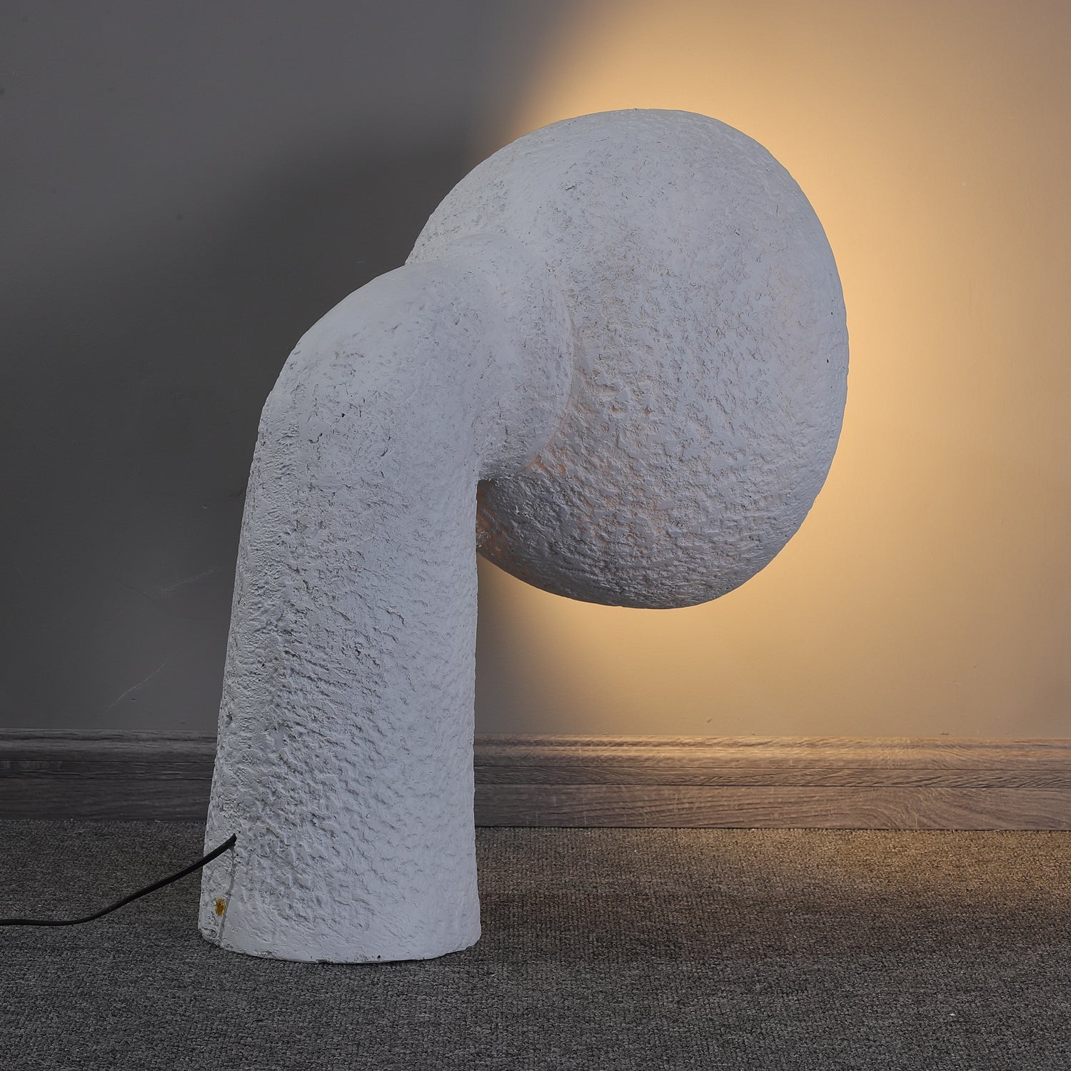 Arliris Concrete Table Lamp - Blowlighting