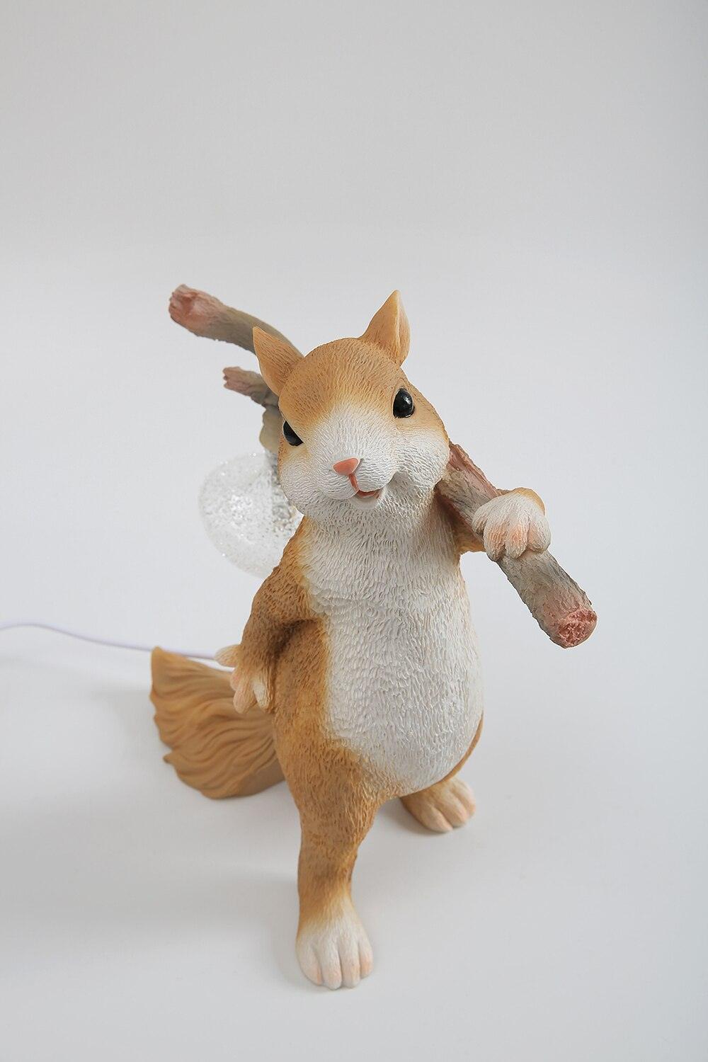 Squirrel Table Lamp - Blowlighting