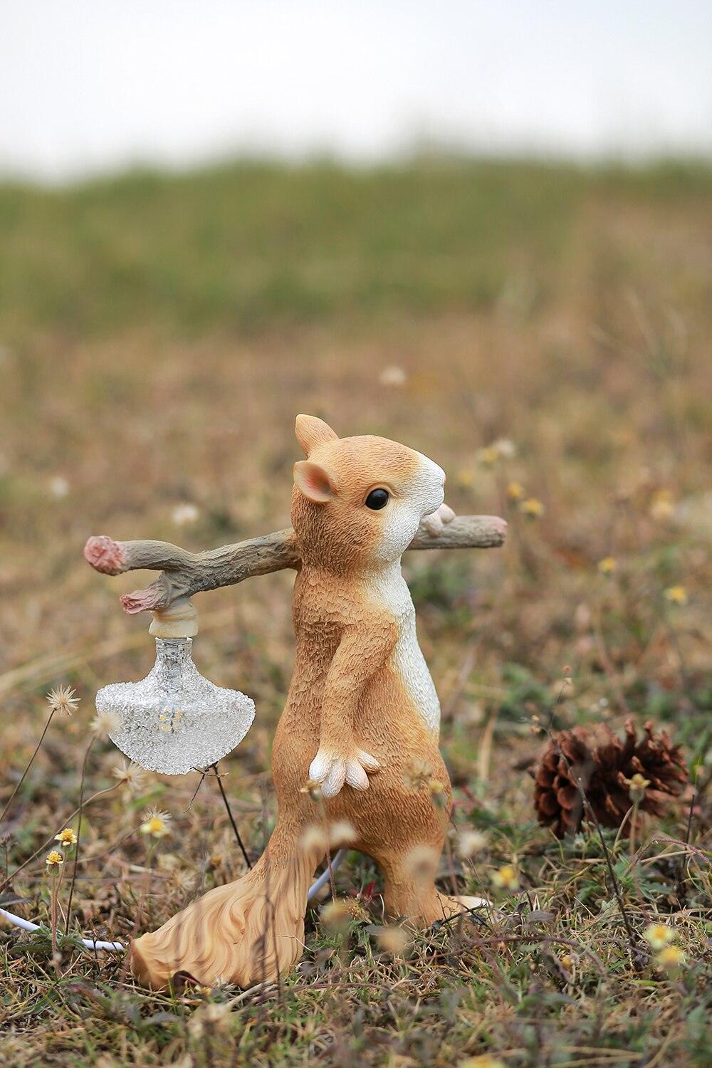 Squirrel Table Lamp - Blowlighting