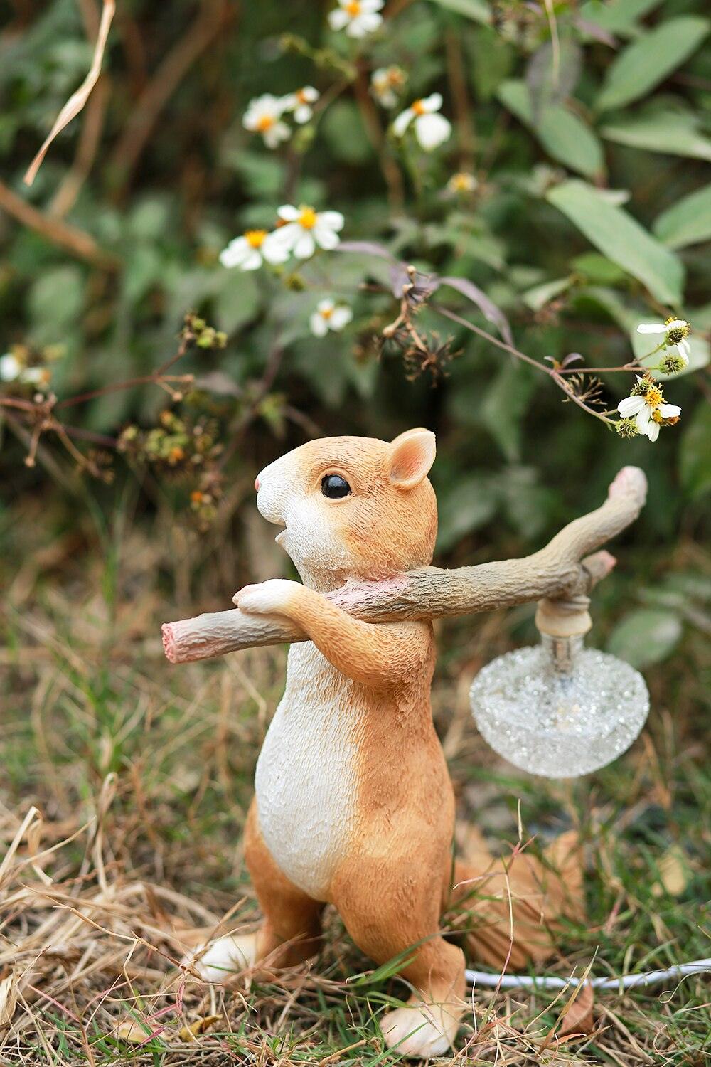 Squirrel Table Lamp - Blowlighting