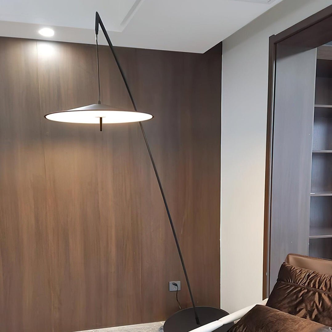 Steadfast Floor Lamp - Blowlighting