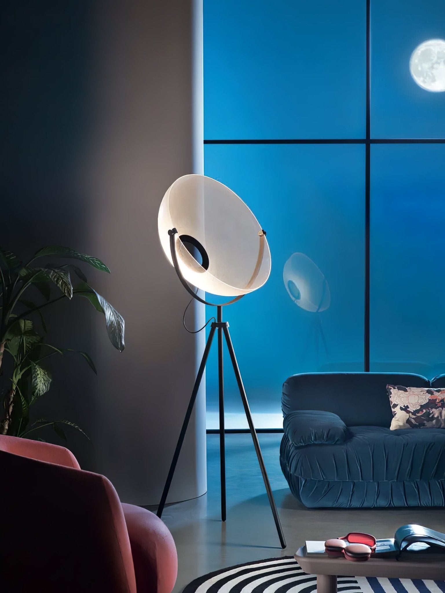 Zasolyra Tripod Metal Floor Lamp - Blowlighting