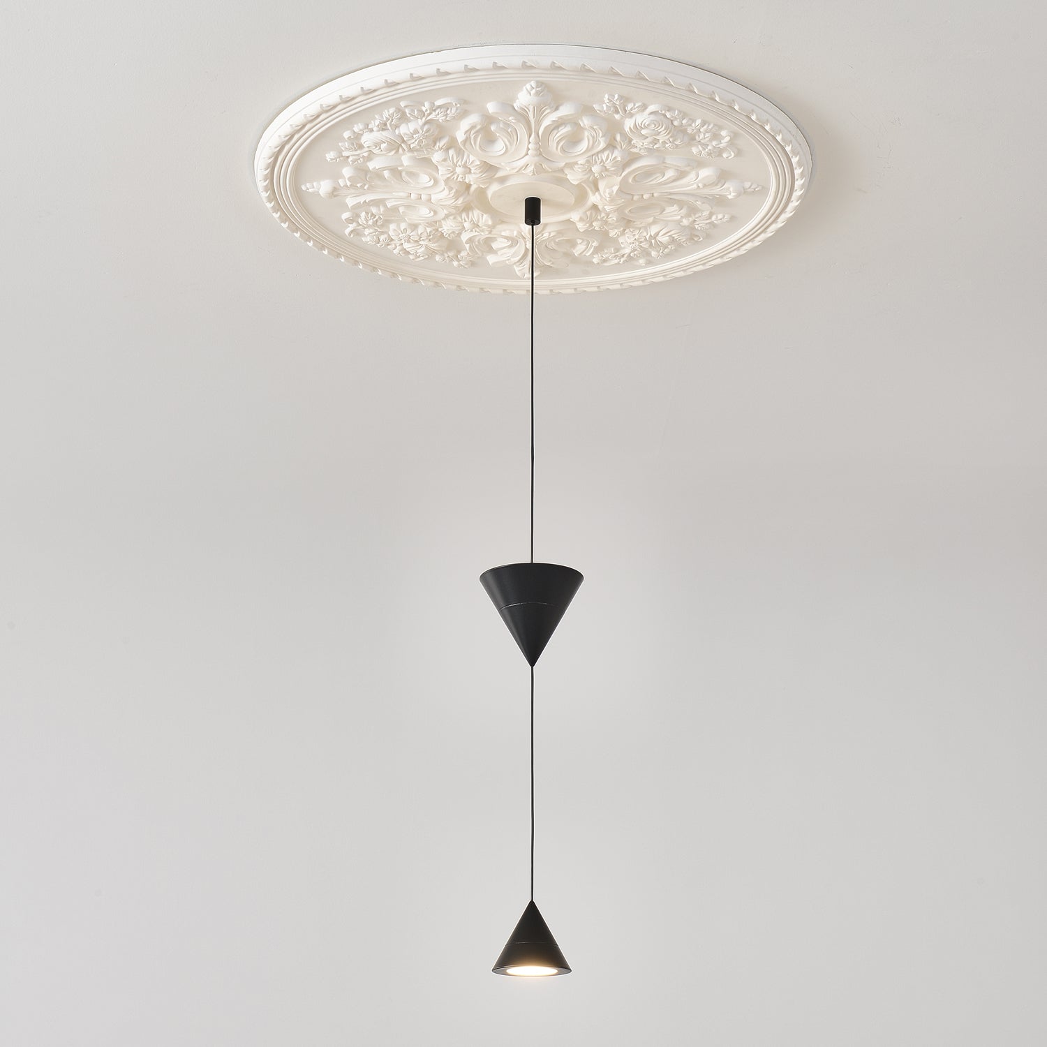 Stralunata Pendant Lamp - Blowlighting