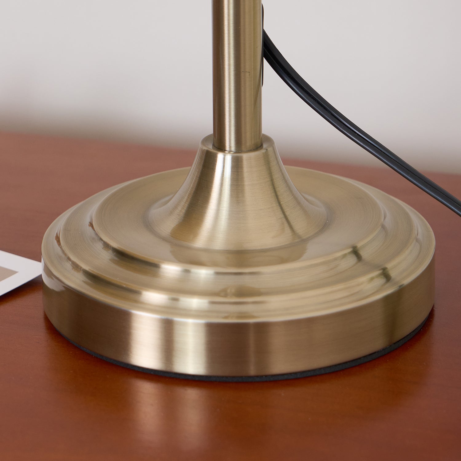 Suffolk Table Lamp - Blowlighting