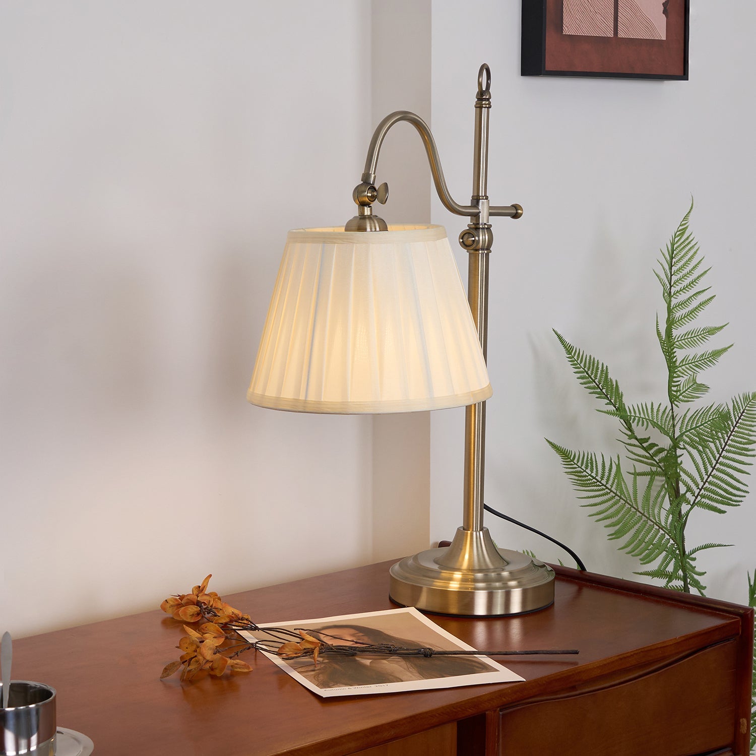 Suffolk Table Lamp - Blowlighting