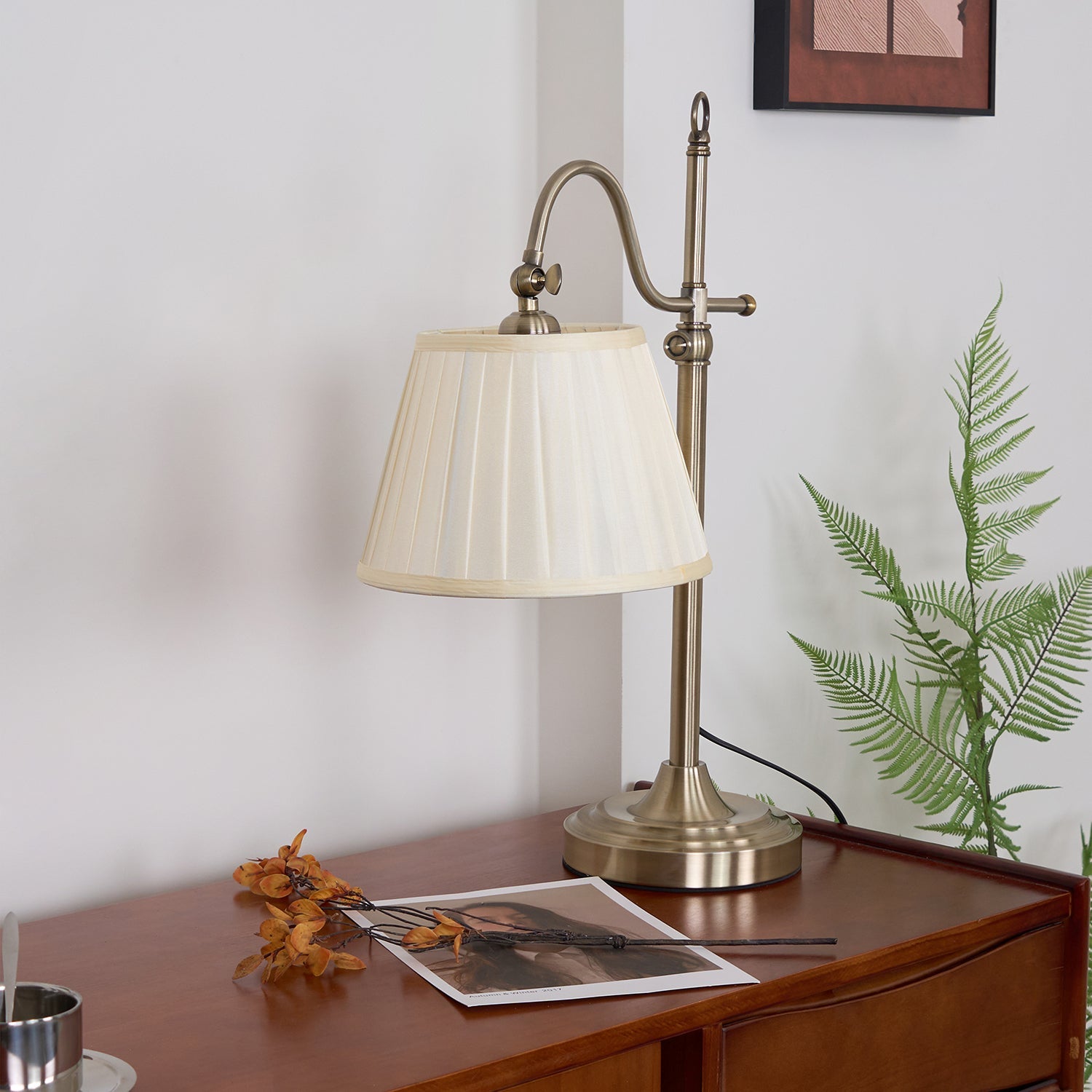 Suffolk Table Lamp - Blowlighting