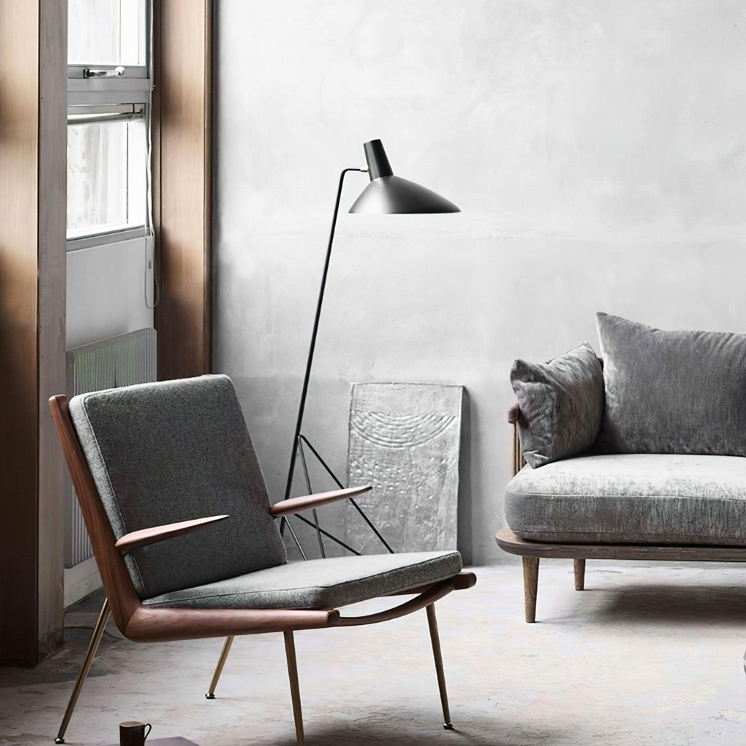 Svelte Noir Floor Lamp - Blowlighting