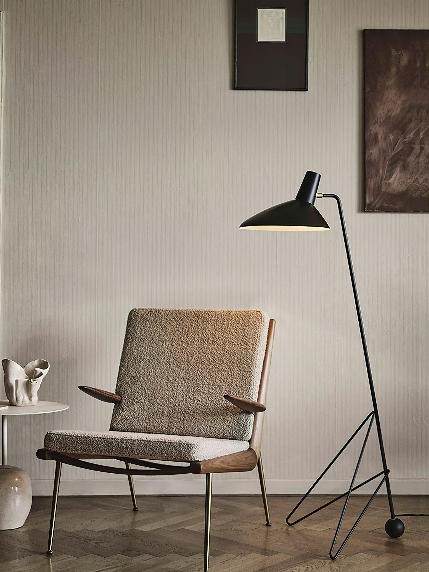 Svelte Noir Floor Lamp - Blowlighting
