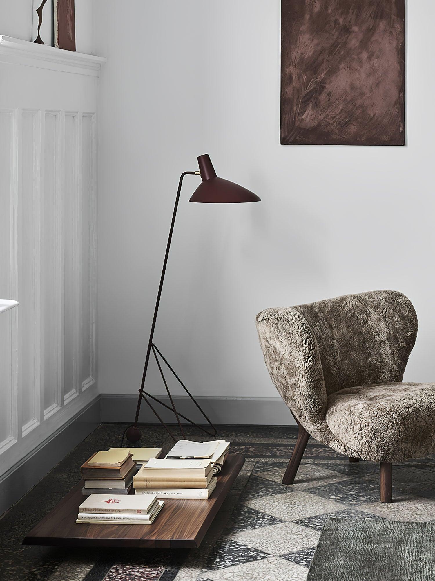 Svelte Noir Floor Lamp - Blowlighting