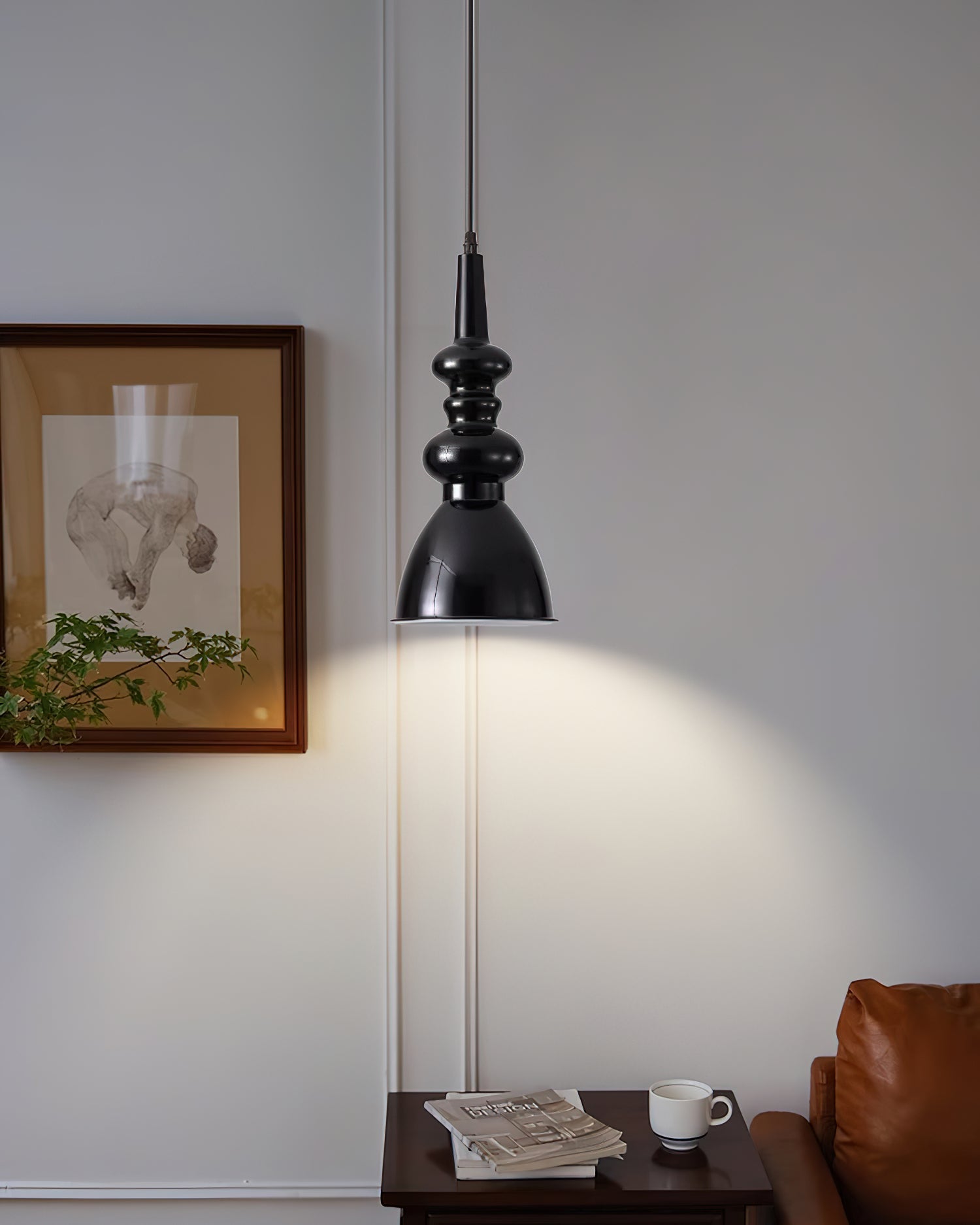 Svelte Noir Pendant Light - Blowlighting