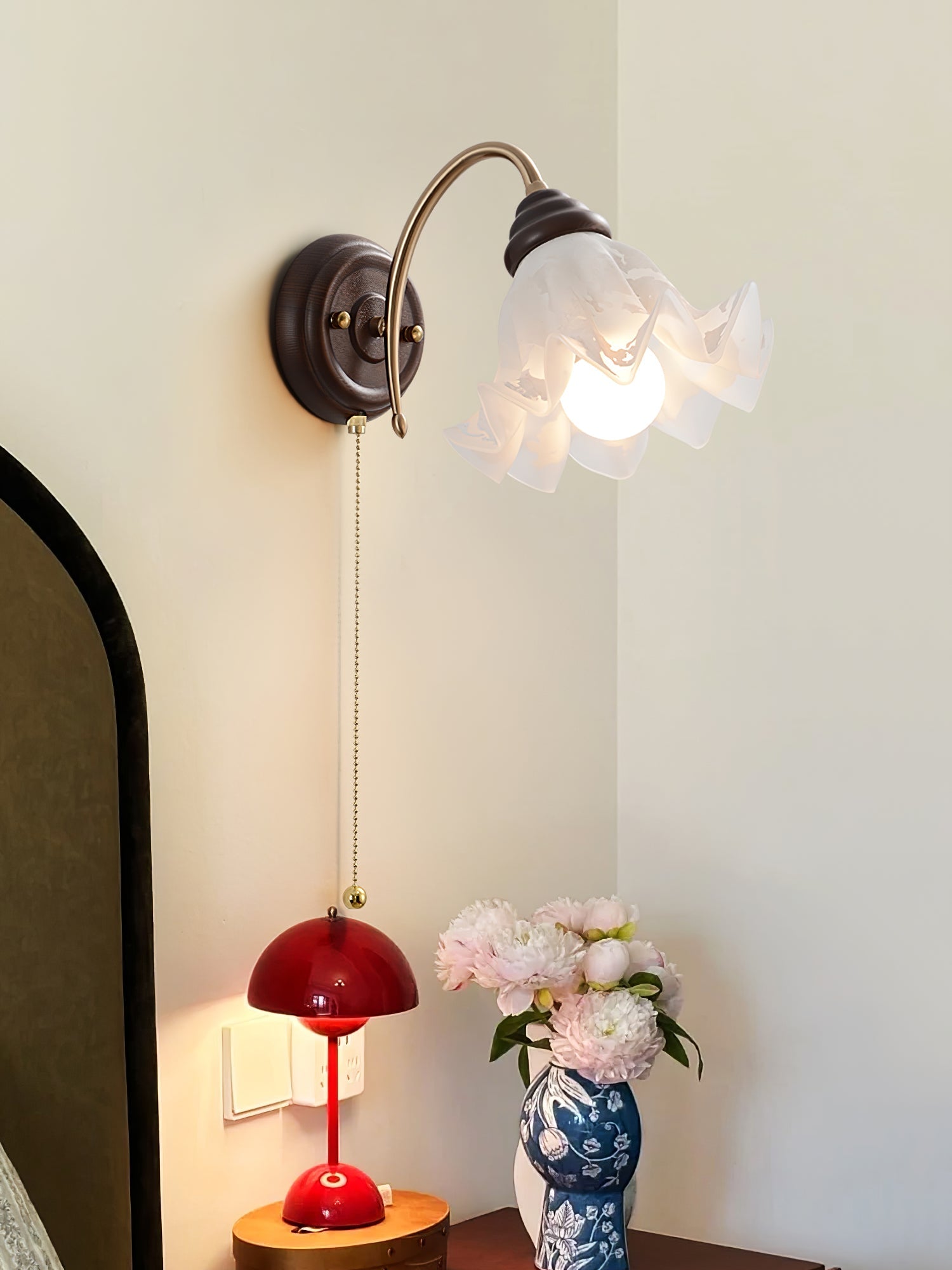 Sylphine Wall Lamp - Blowlighting
