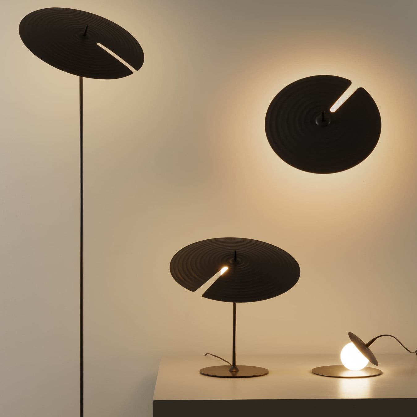 Symphony Wall Lamp - Blowlighting