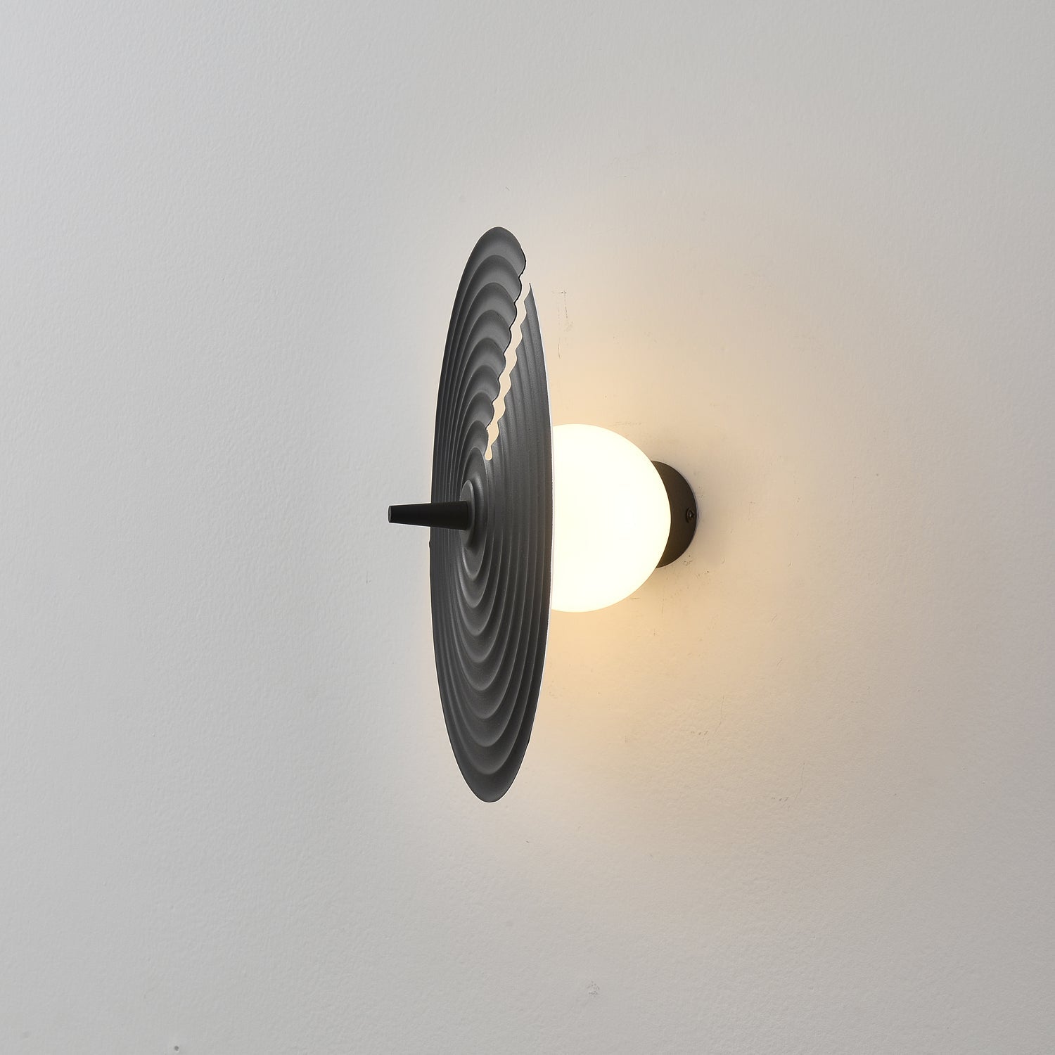 Symphony Wall Lamp - Blowlighting