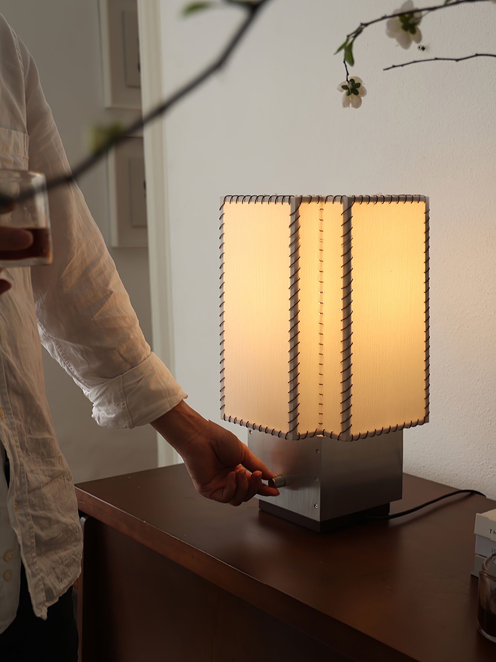 Tanu Stitch Table Lamp - Blowlighting