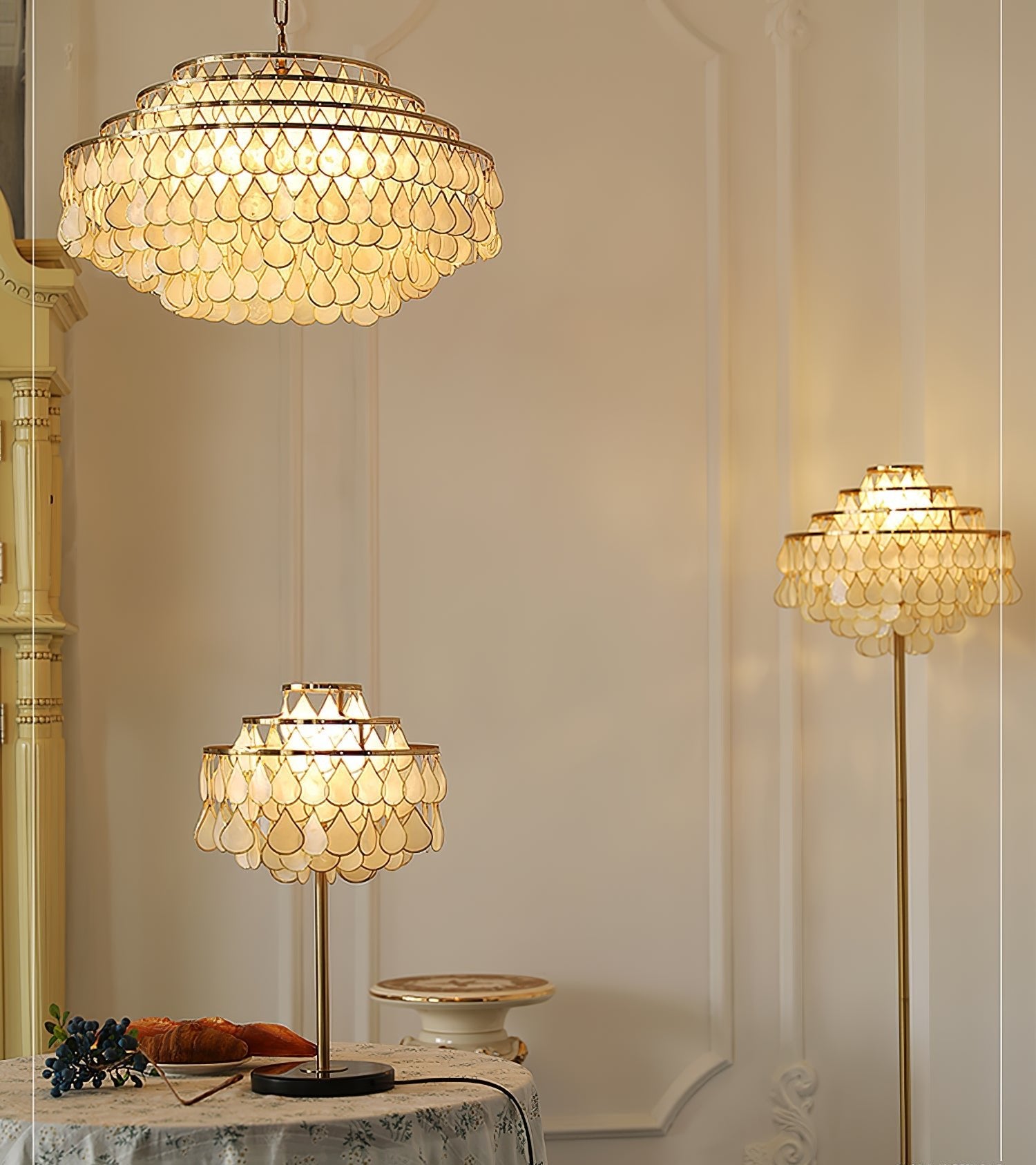 Teardrops Shell Table Lamp - Blowlighting