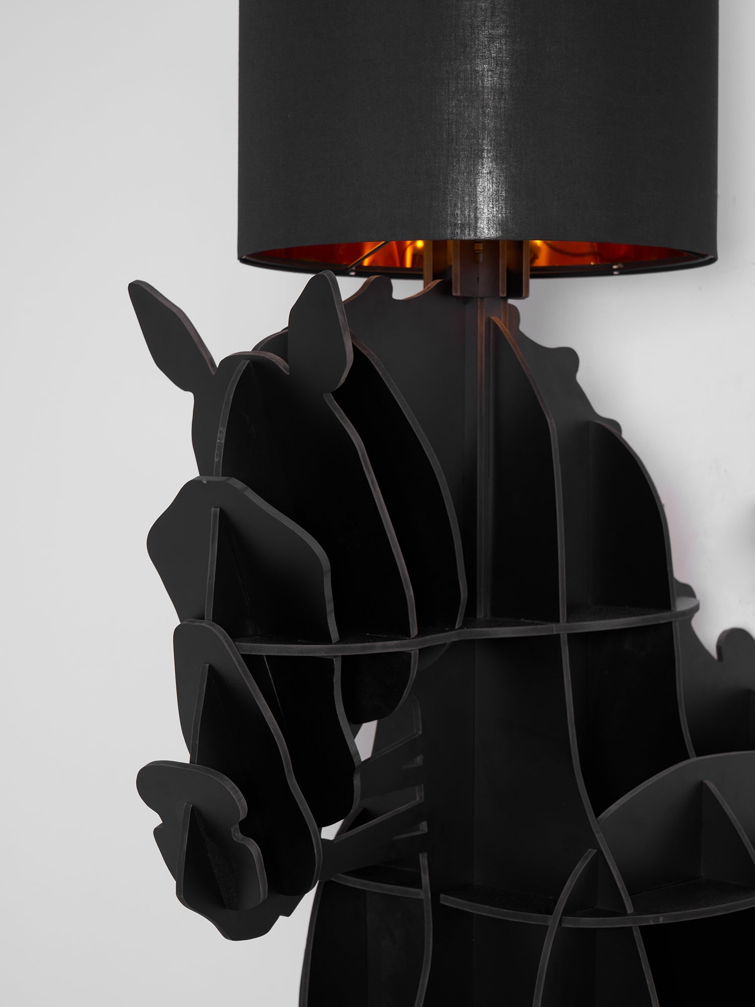 Zothaara Horse-shaped Floor Lamp - Blowlighting