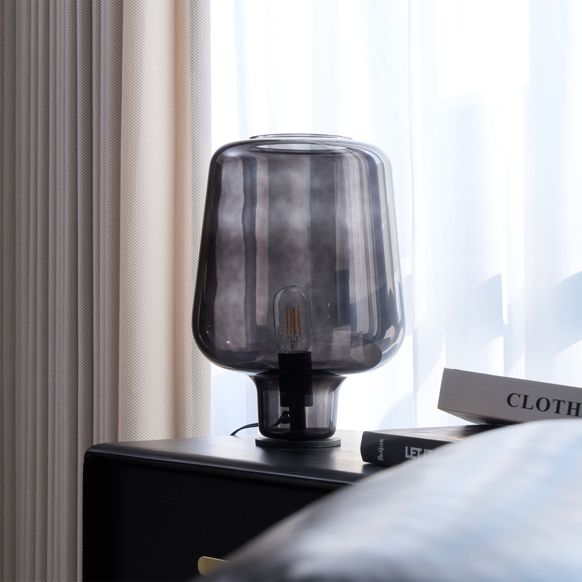 Teutonic Glass Table Lamp - Blowlighting
