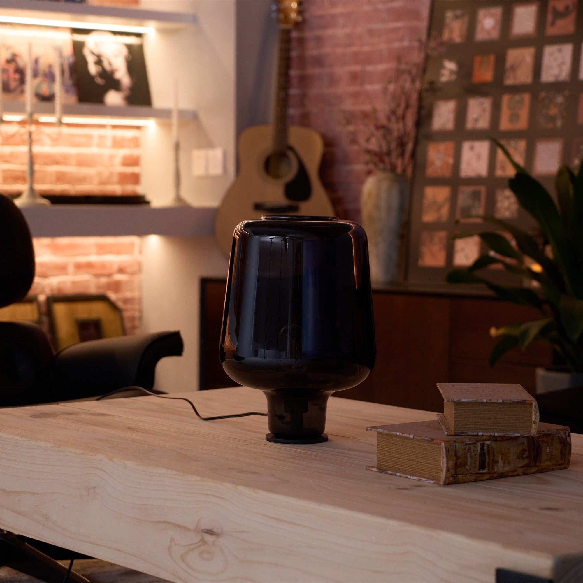 Teutonic Glass Table Lamp - Blowlighting