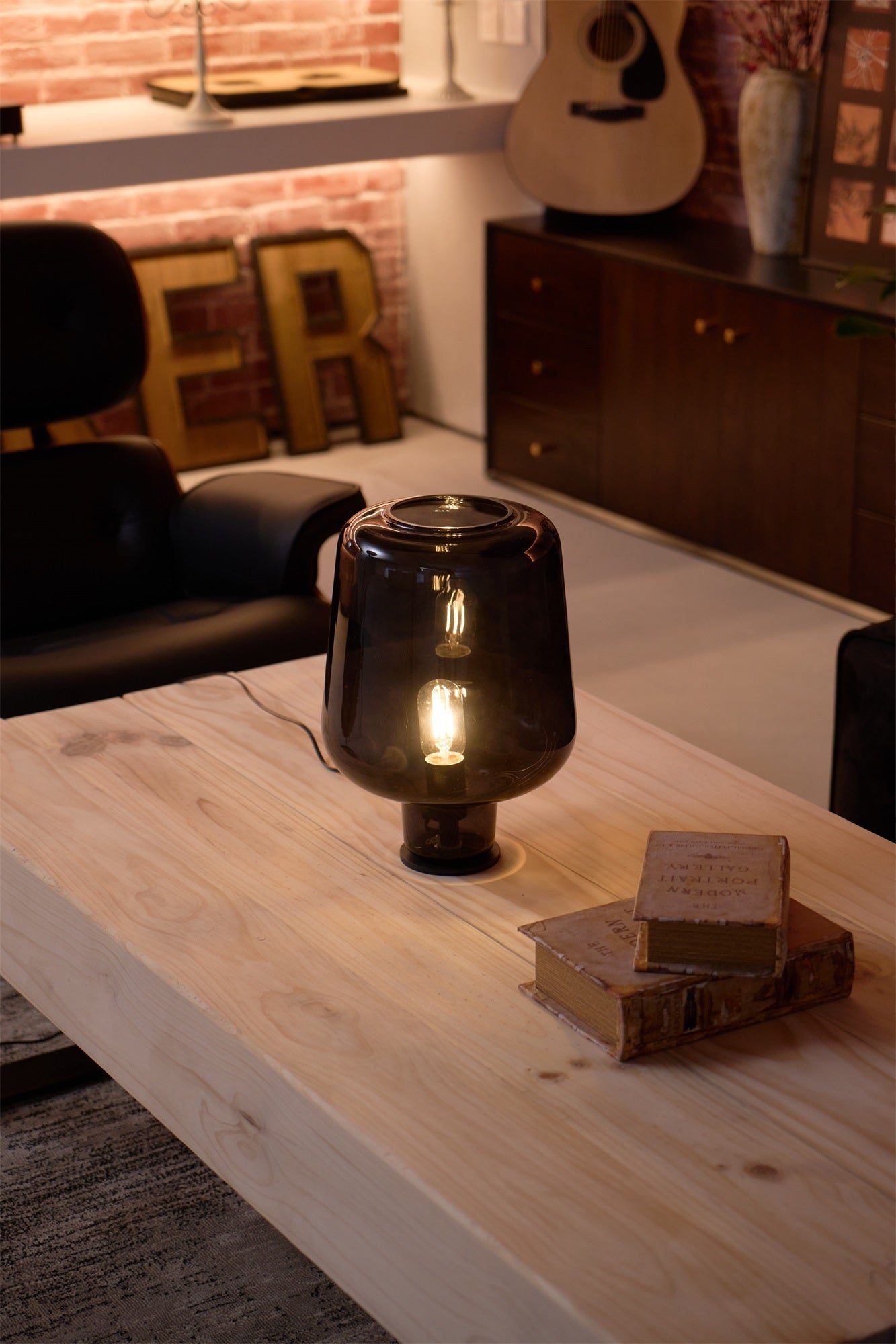 Teutonic Glass Table Lamp - Blowlighting