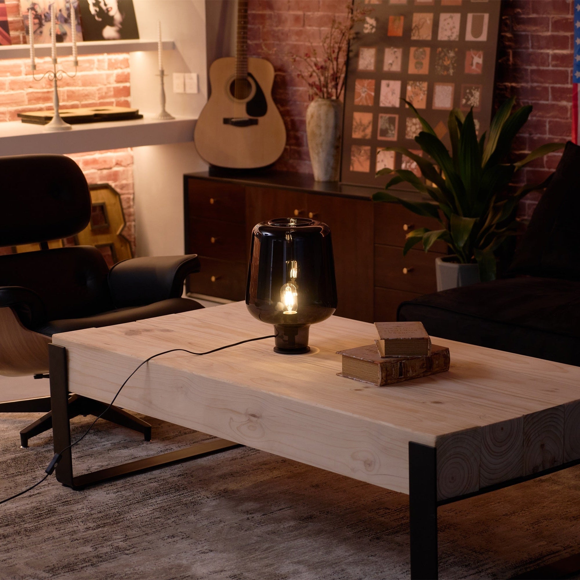 Teutonic Glass Table Lamp - Blowlighting