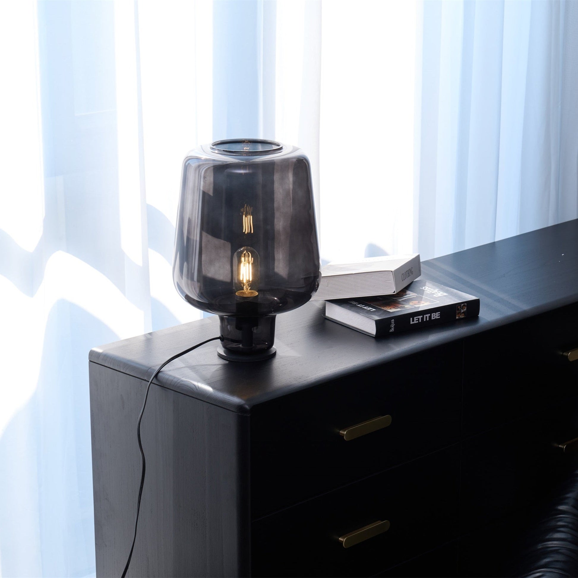 Teutonic Glass Table Lamp - Blowlighting