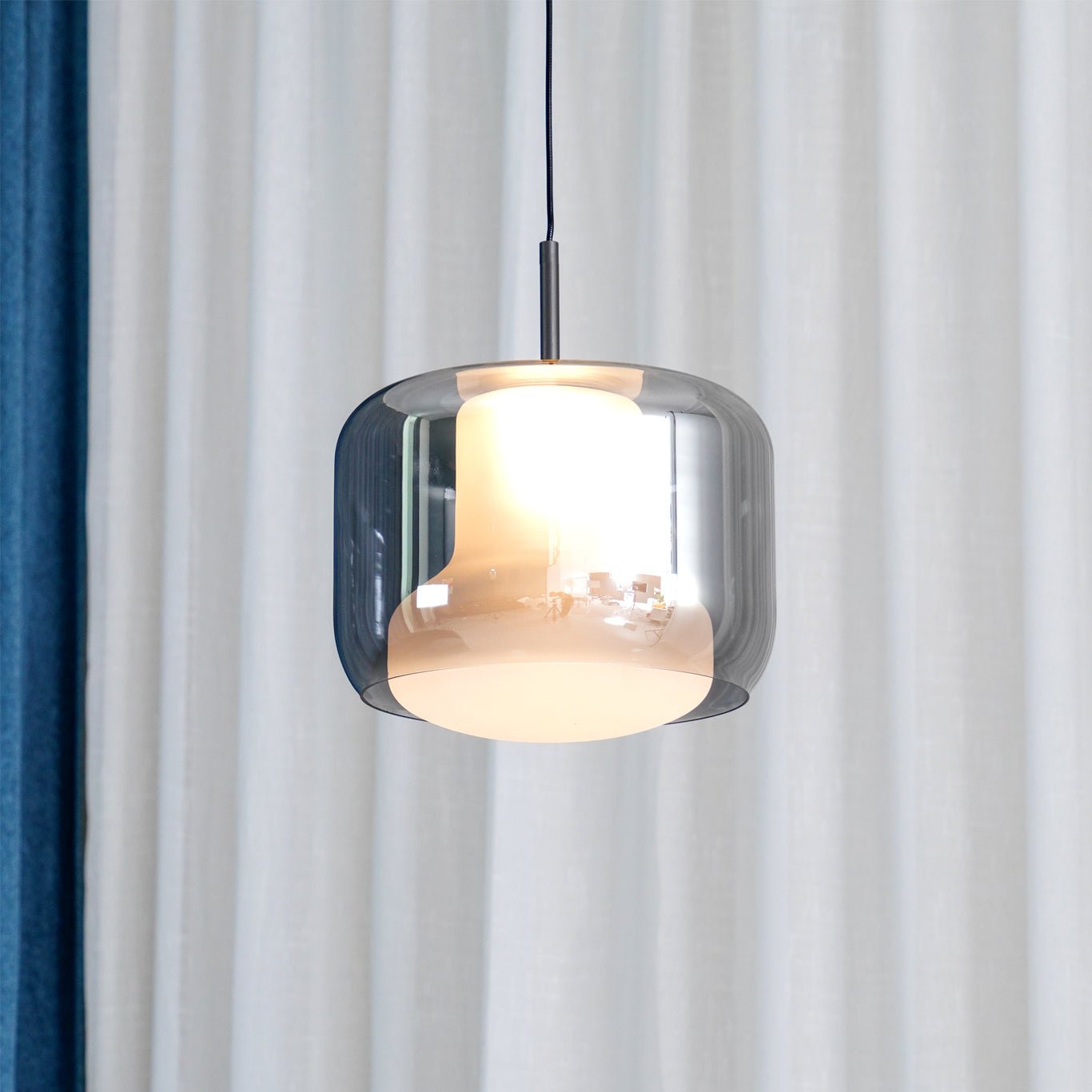 Titan Glass Pendant Lamp - Blowlighting