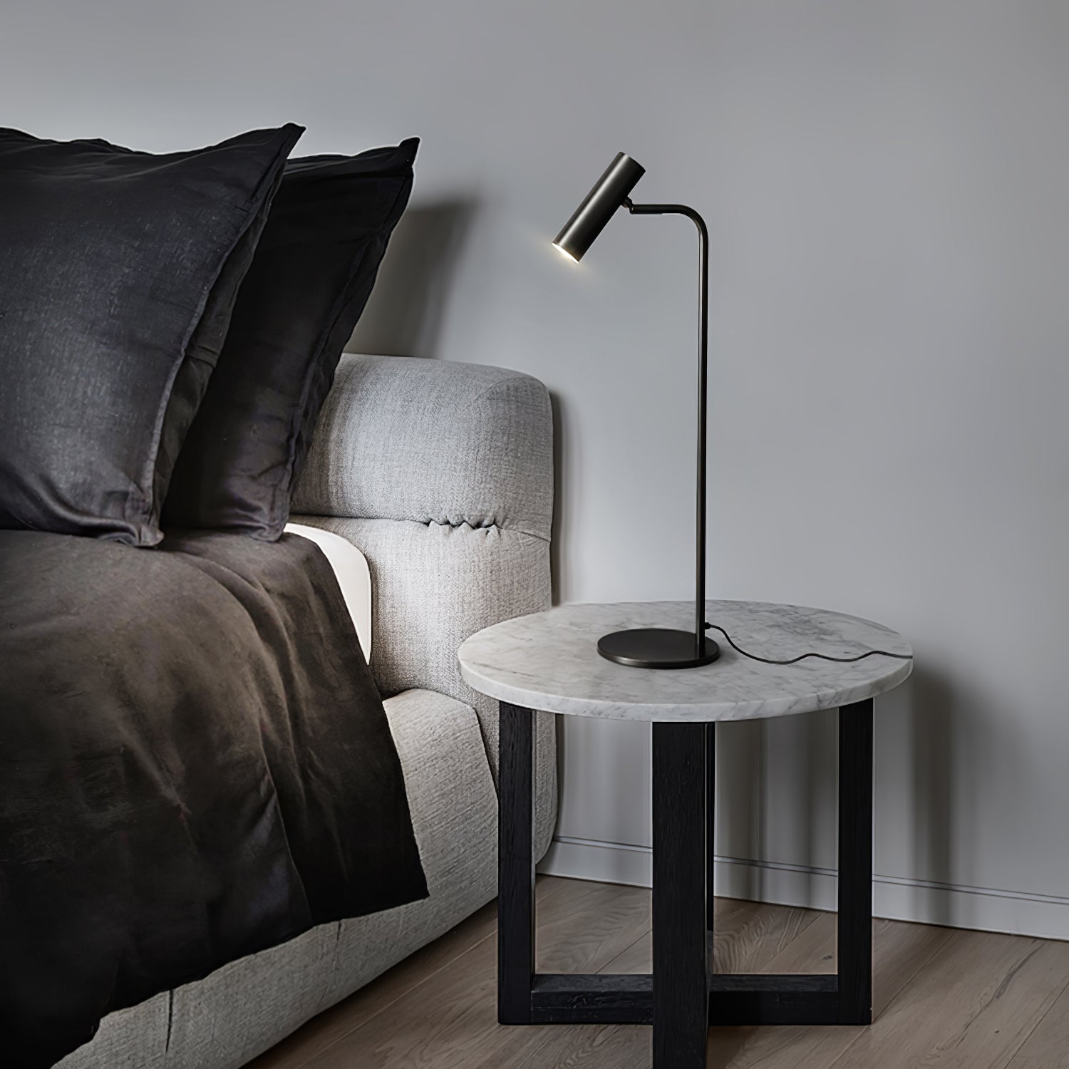 Torris Table Lamp - Blowlighting