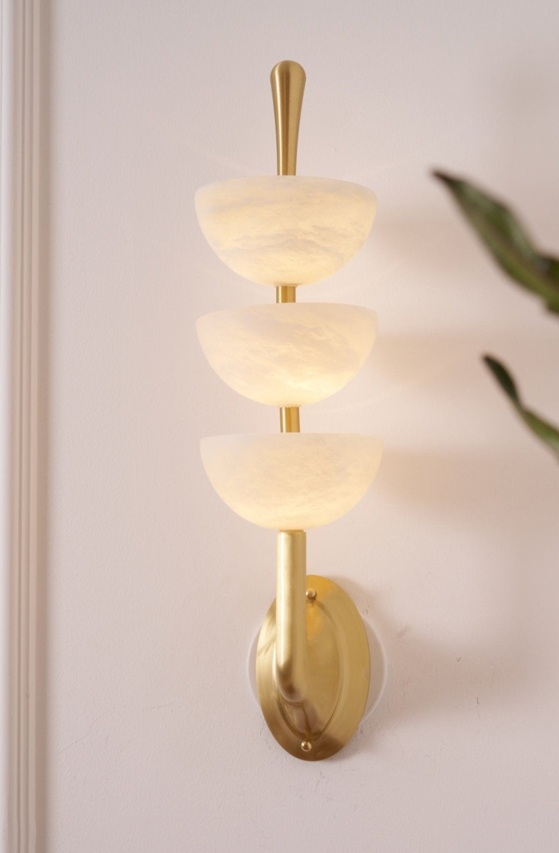 Ulmiraris Alabaster Wall Light - Blowlighting